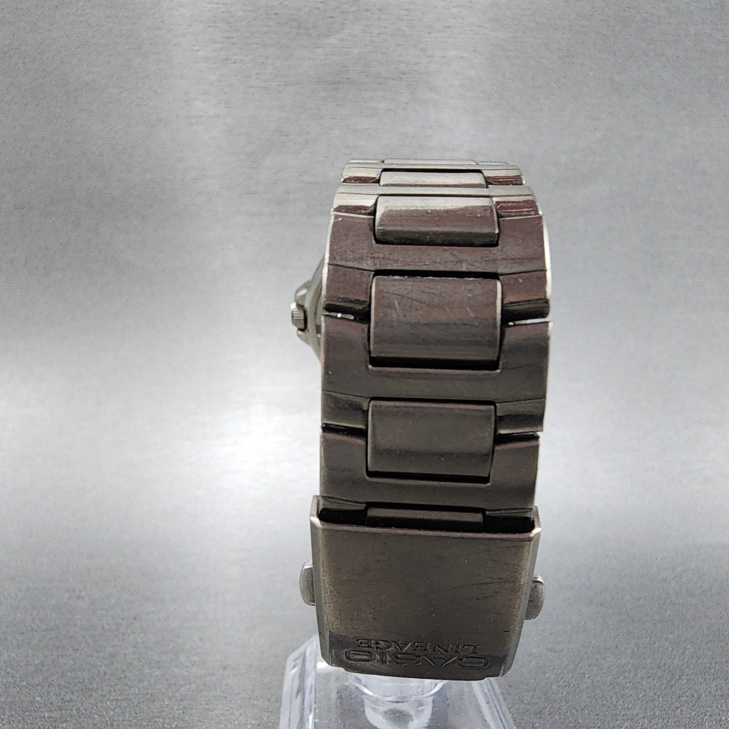 Casio Lineage Titanium Watch Men 38mm Silver Dial Daydate LIN-171J New Battery