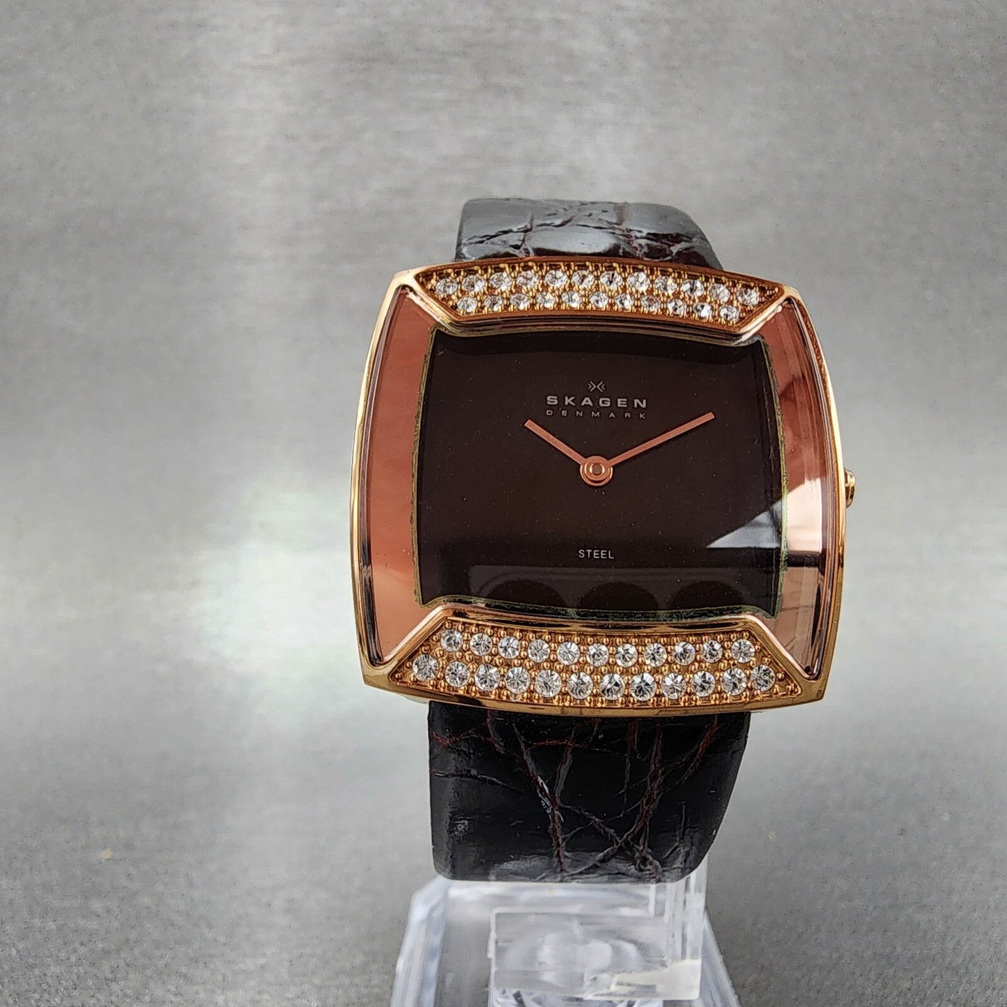 Skagen Watch Women 31mm Brown MOP Dial Rose Gold Tone Bling Bezel Rectangle Runs