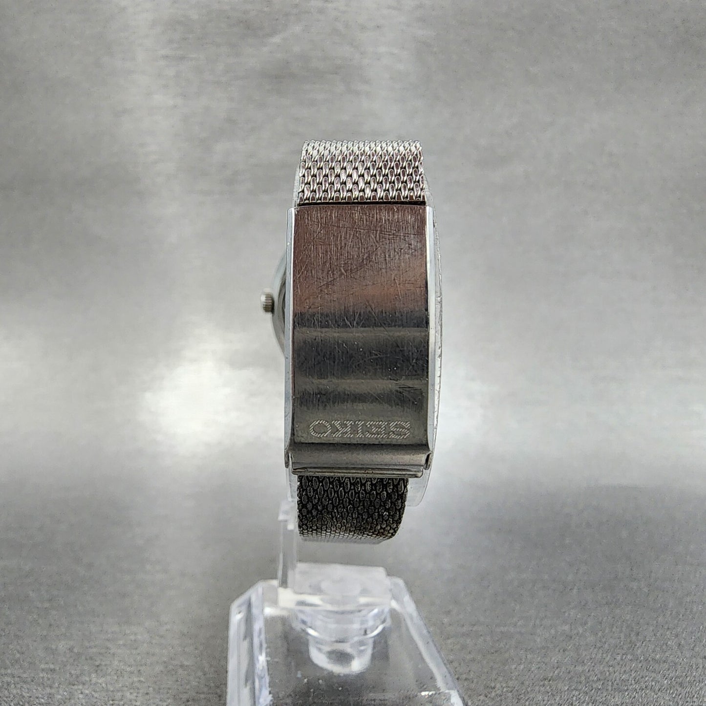 Seiko Automatic Watch Women 28mm Silver Dial Silver Tone Date 2205-0030 Runs