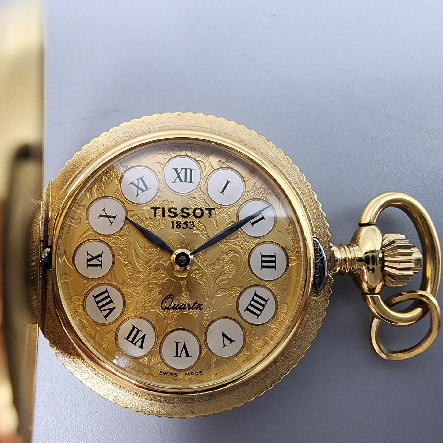 Tissot Pendant Watch Women 28mm Gold Dial Gold Tone Round New Battery