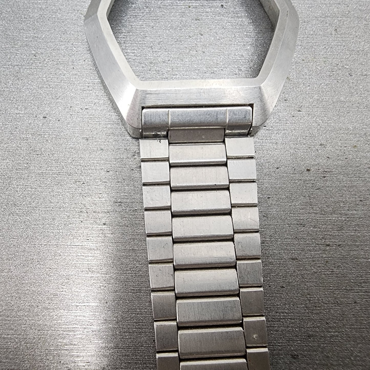 Seiko SQ Watch Case and Bracelet 38mm Steel CM009M Vintage