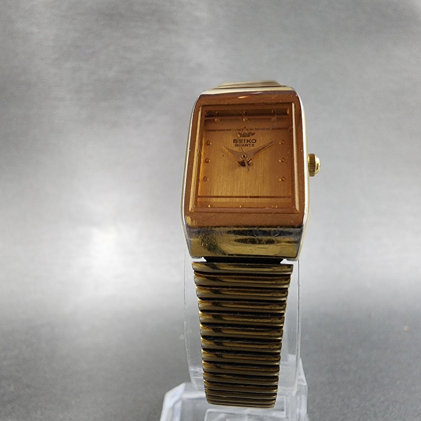 Seiko Tank Watch Women 16mm Gold Dial Gold Tone Rectangle 1N01-5A00 New Battery