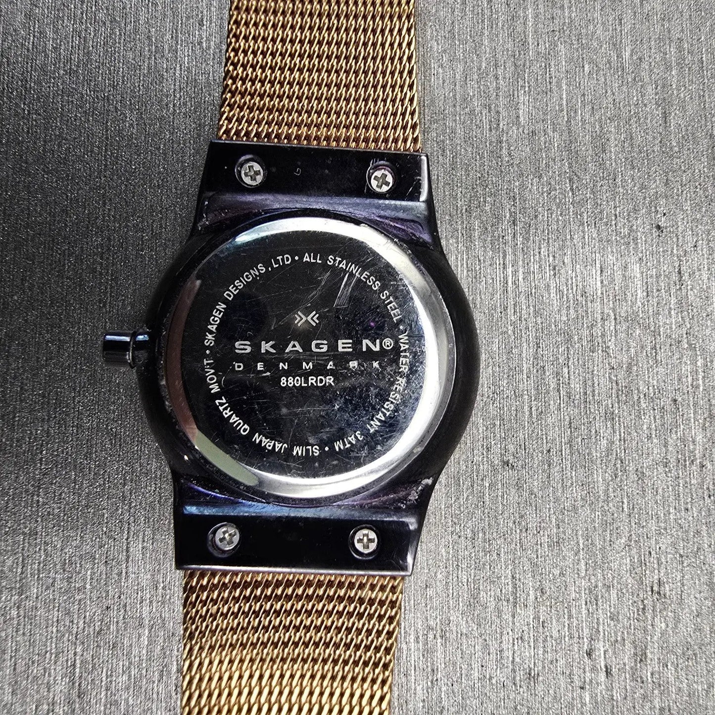 Skagen Denmark Watch Women 27mm Brown MOP Dial Gold Tone Date 880LRDR New Batt10