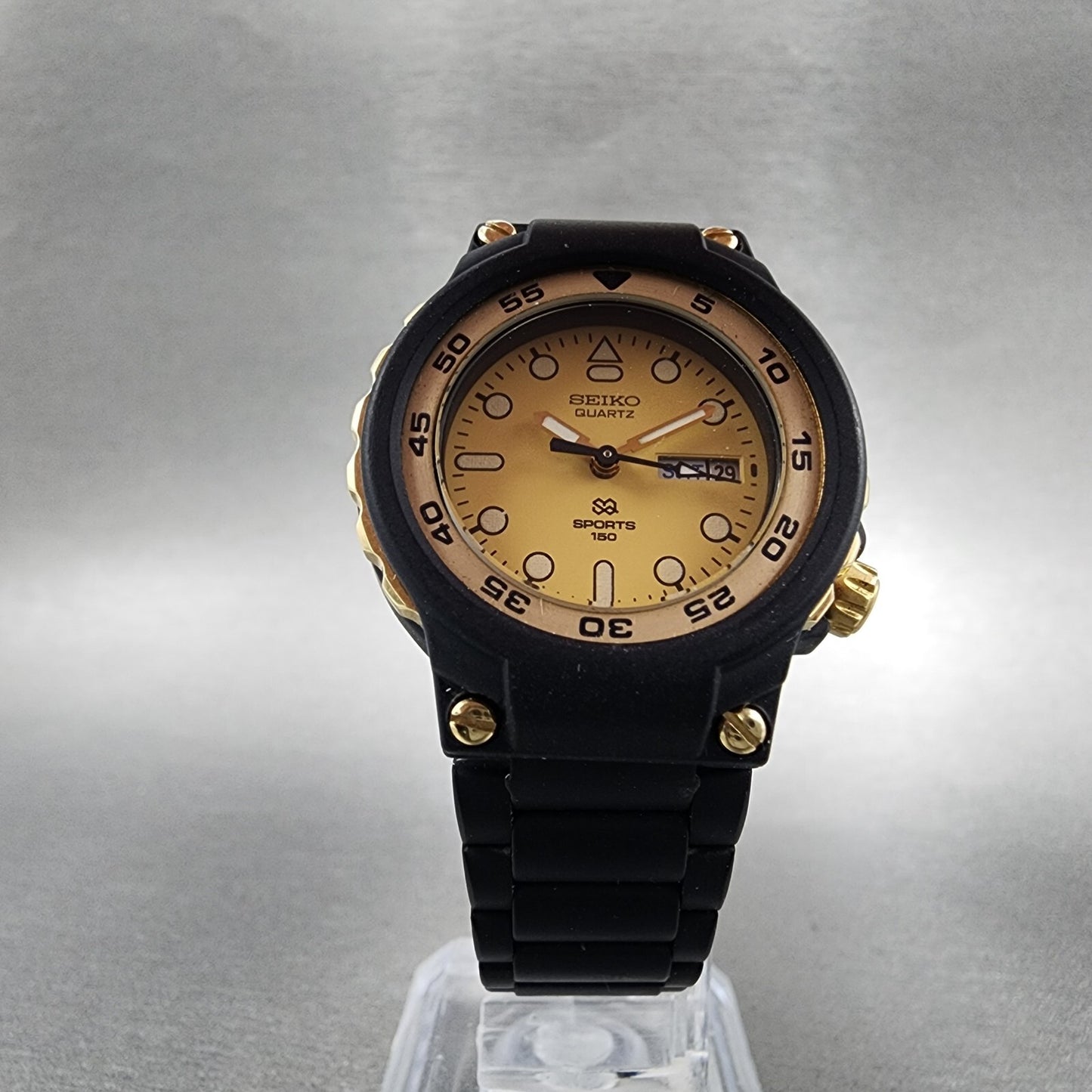 Seiko Sports 150 Watch Women 29mm Gold Dial Black Tone Daydate Round New Batt