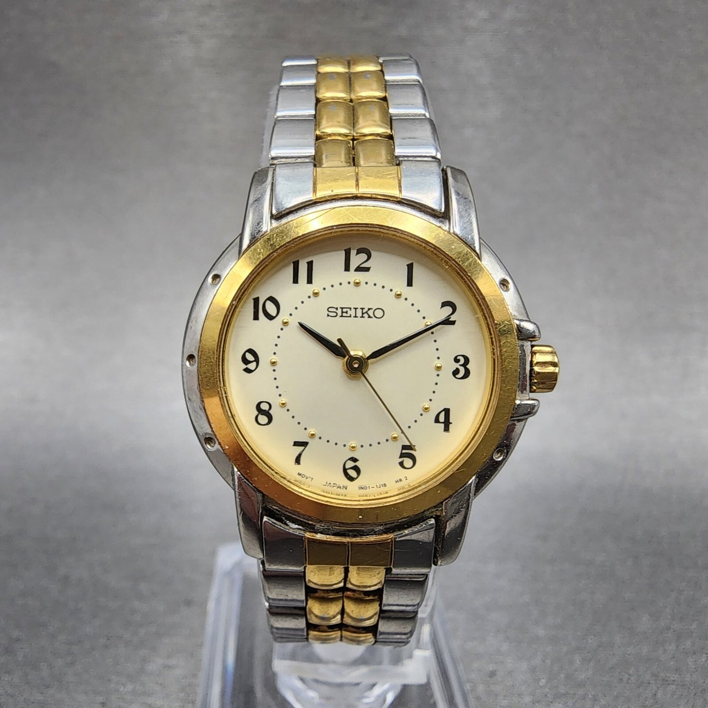 Seiko Watch Women 25mm Cream Dial Two Tone Round 1N01-0J09 New Battery A123