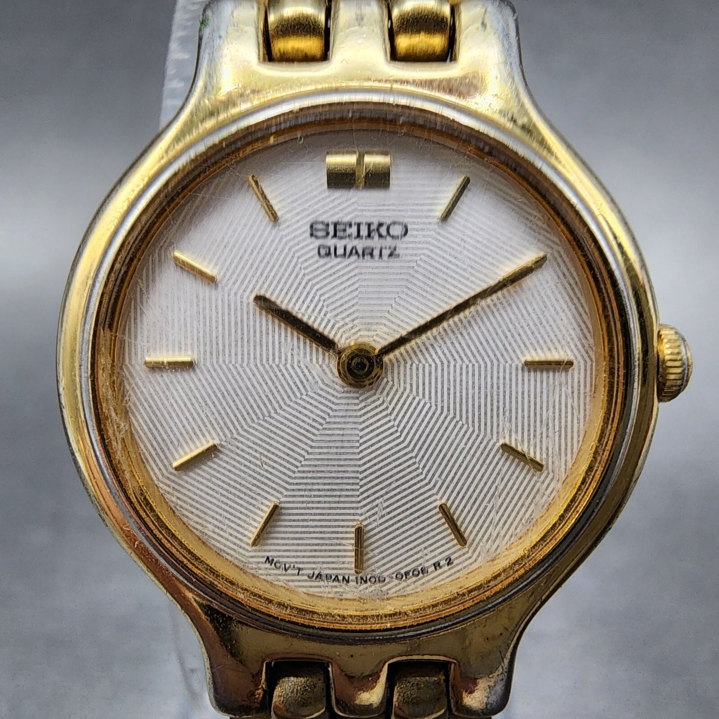 Seiko Watch Women 22mm White Dial Gold Tone Round 1n00-0a99 New Battery