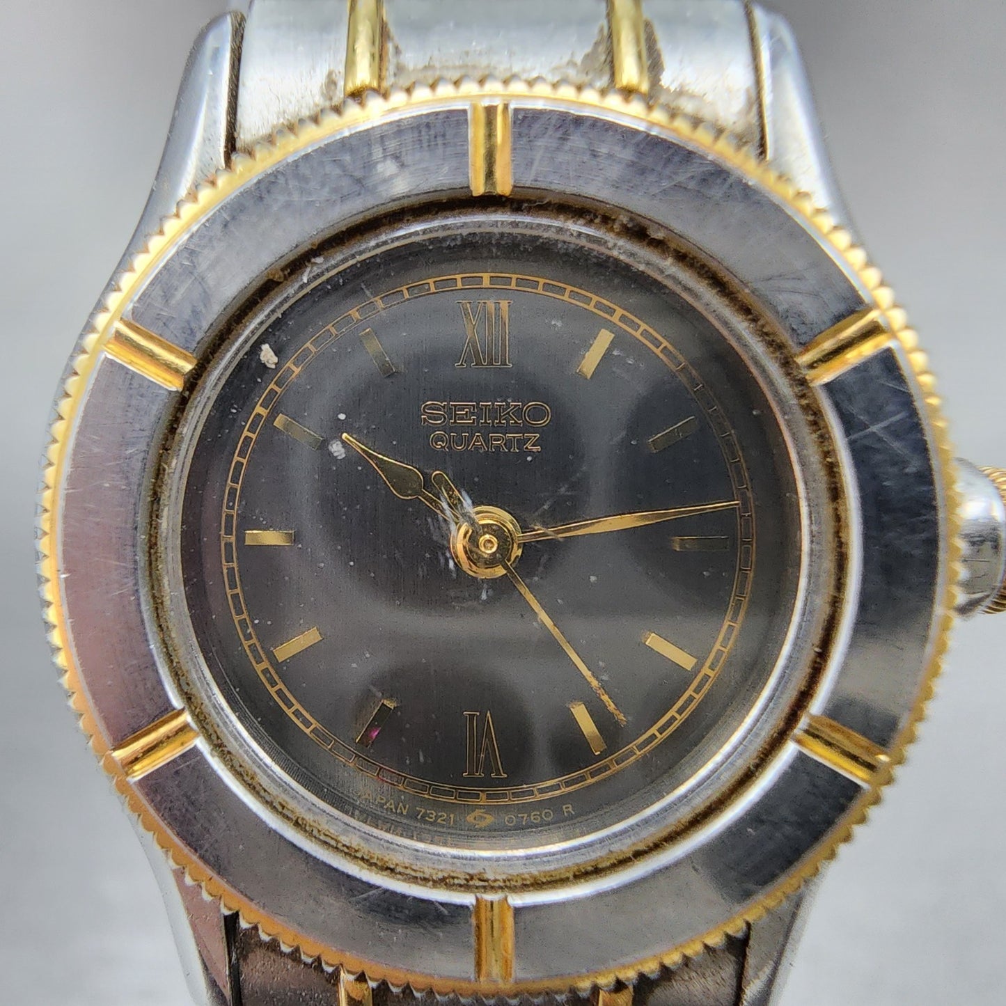 Seiko Watch Women 25mm Gray Dial Two Tone 7321-0150 New Battery