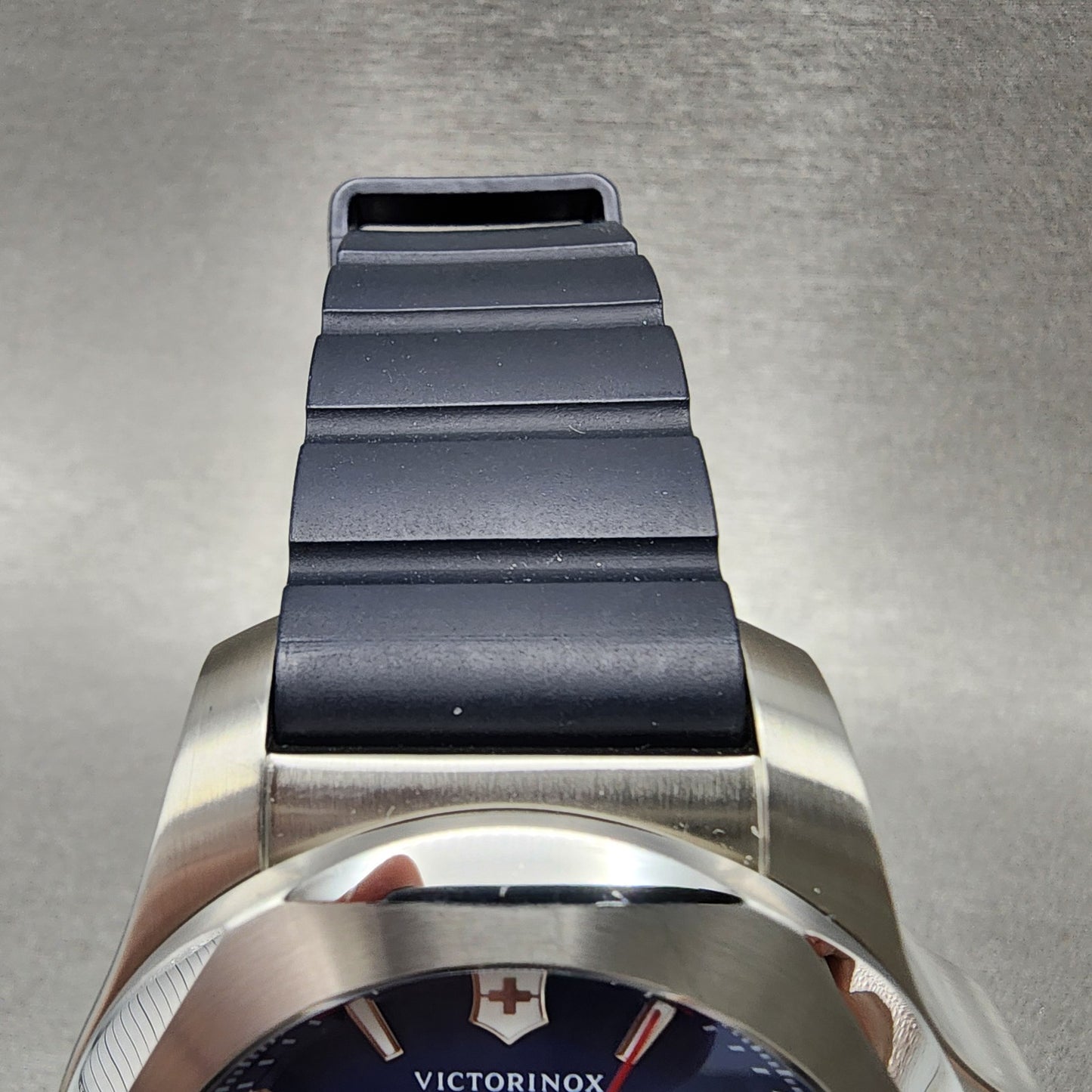 Victorinox INOX Watch Men 44mm Blue Dial Steel Date Round 241688 New Battery