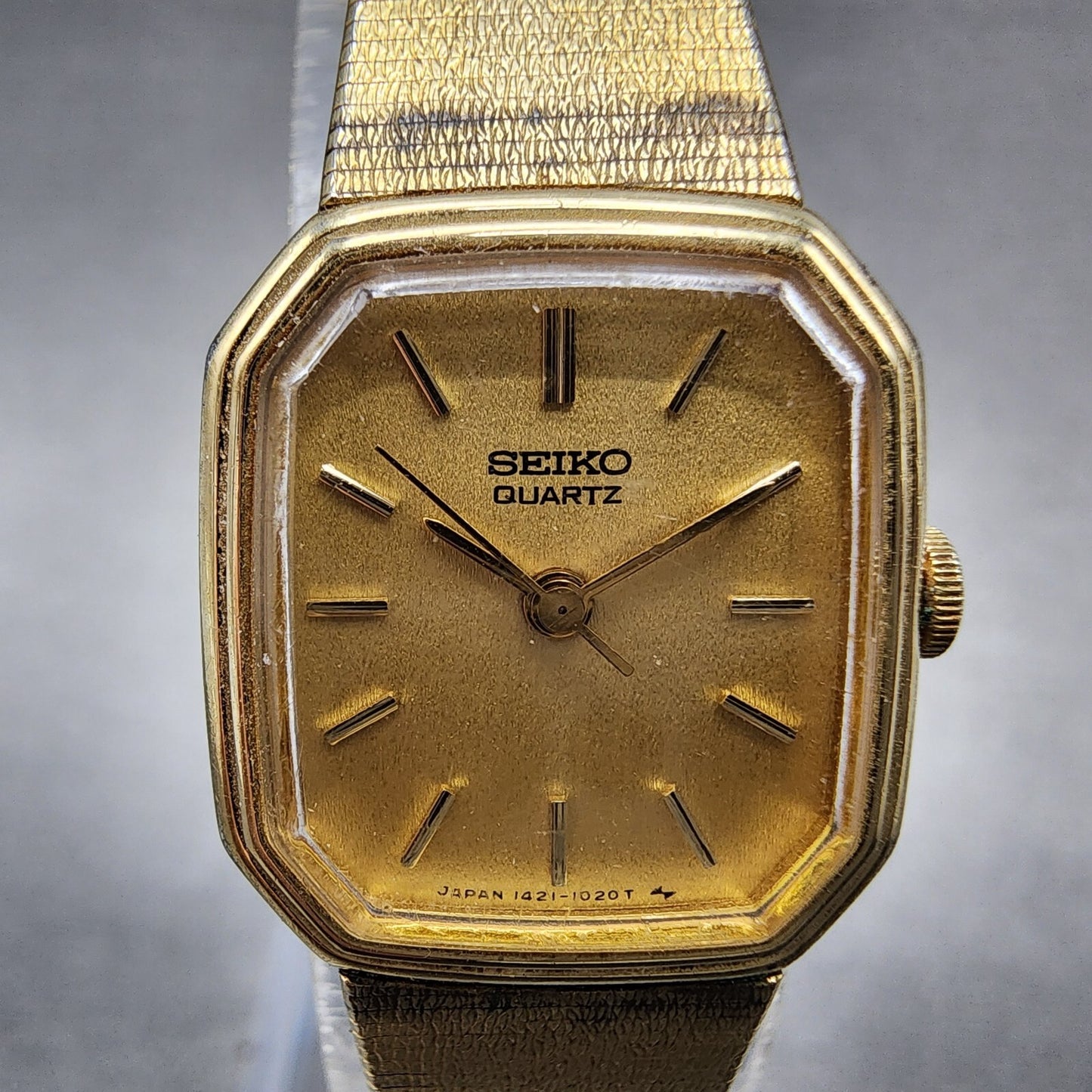 Seiko Watch Women 20mm Champagne Dial Gold Tone Octagon 1421-5619 New Battery