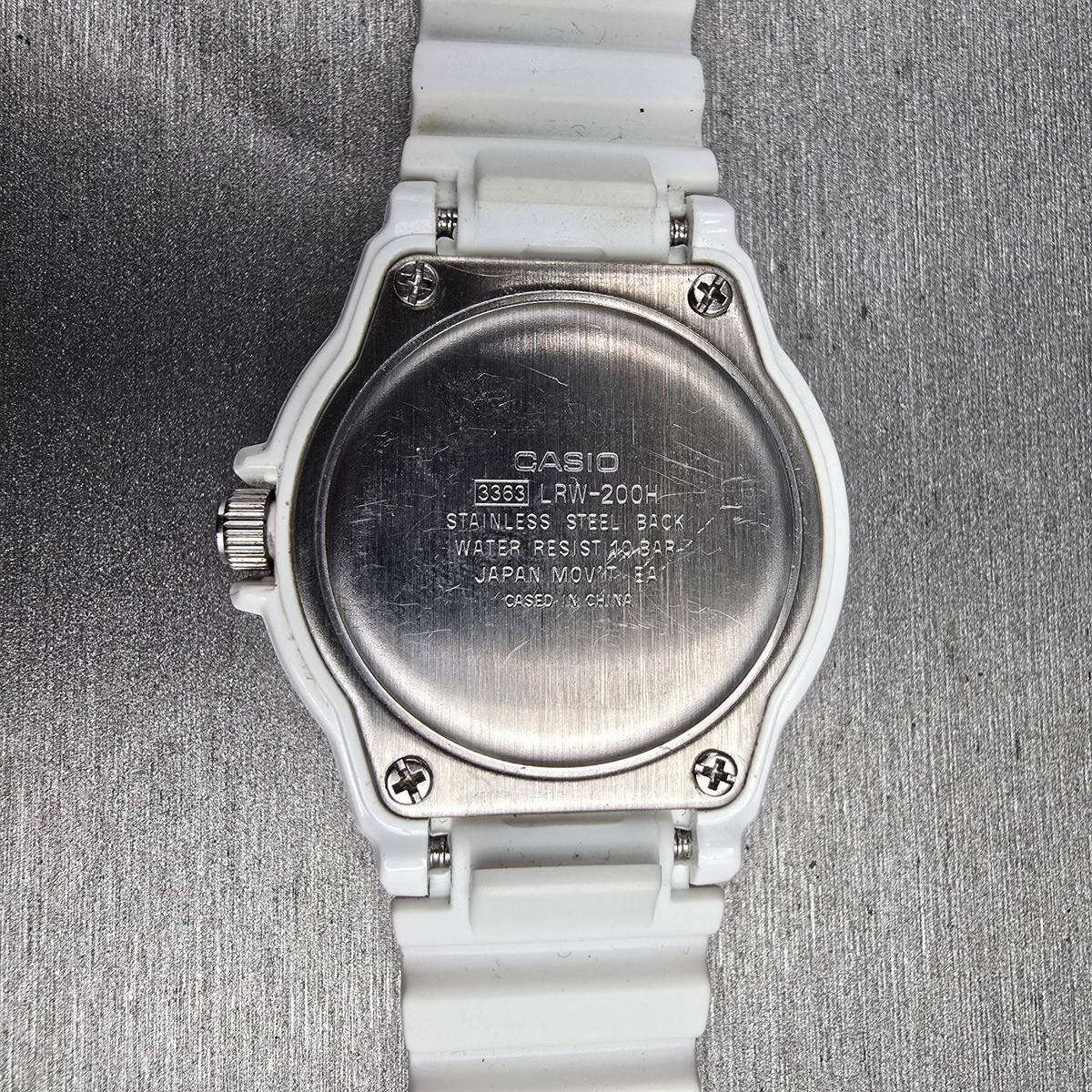 Casio Diver Watch Women 33mm White Dial White Tone Date Round LRW-200H New Batt10