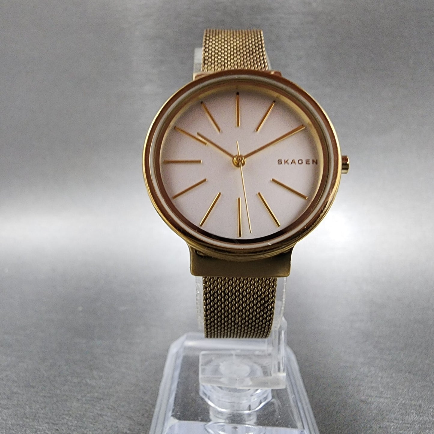 Skagen Ancher Watch Women 30mm Silver Dial Gold Tone Round SKW2477 New Battery