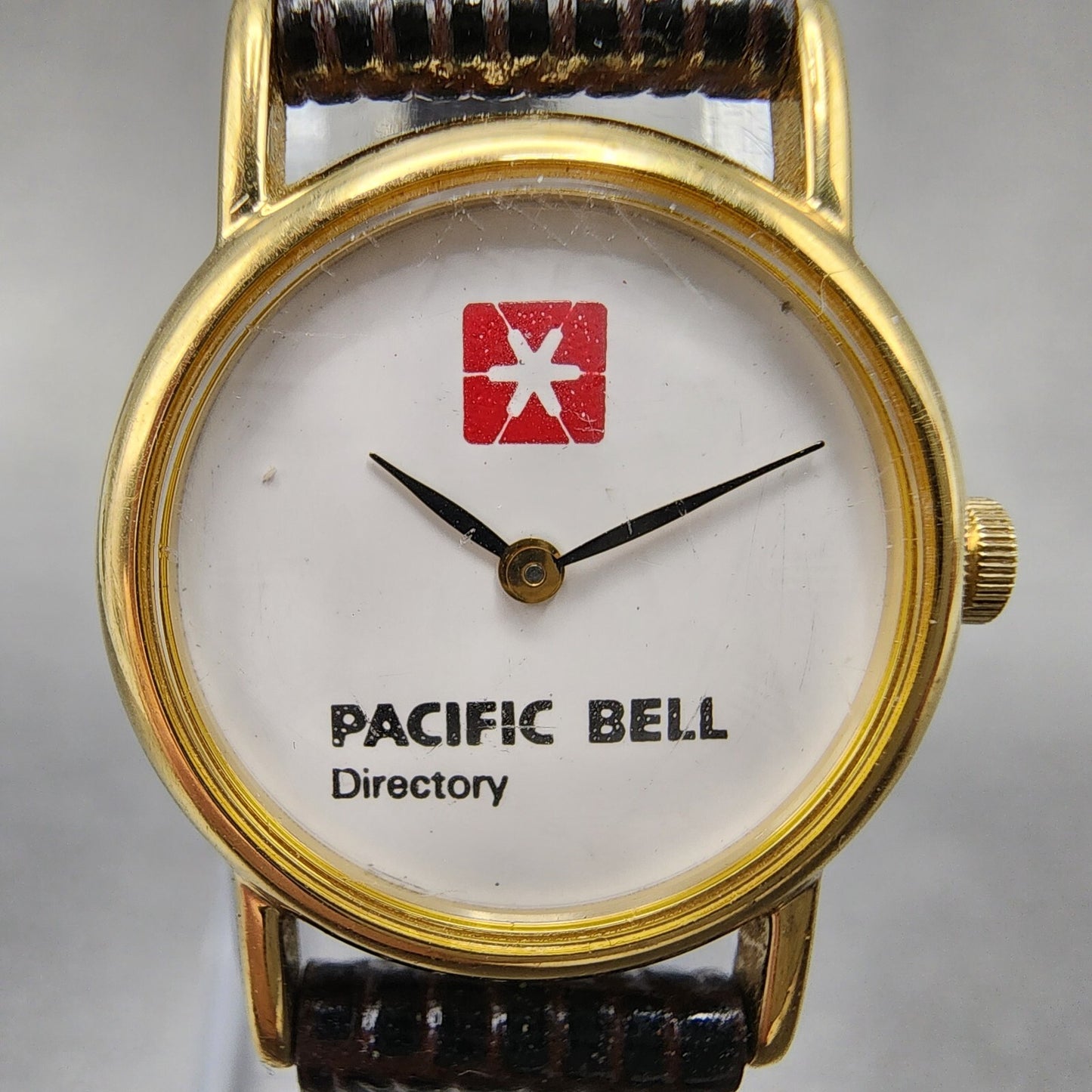 VTG Seiko Watch Women 20mm White Dial Gold Tone Round 2Y00-0A10 New Battery