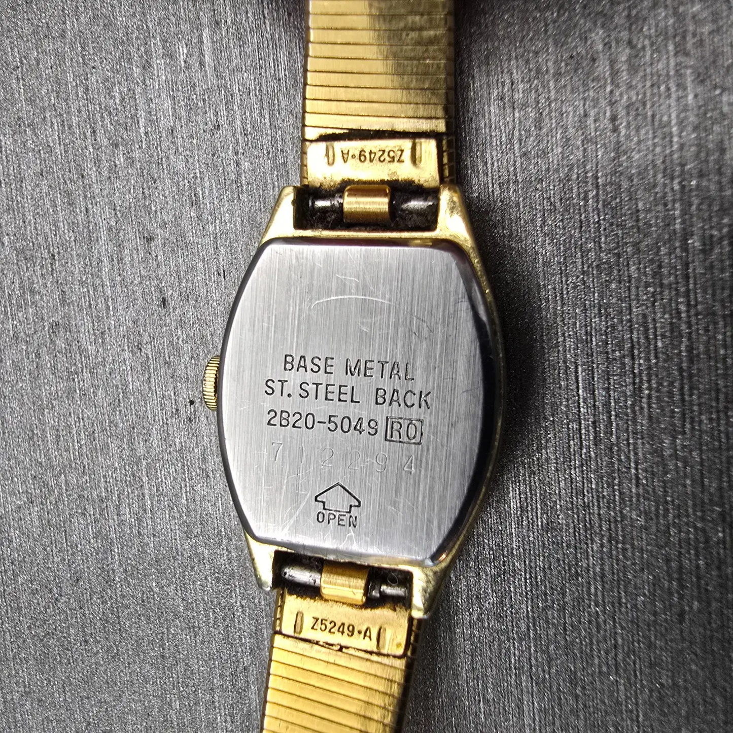 Seiko Watch Women 16mm Gold Dial Gold Tone Rectangle 2B20-5049 New Battery VTG10