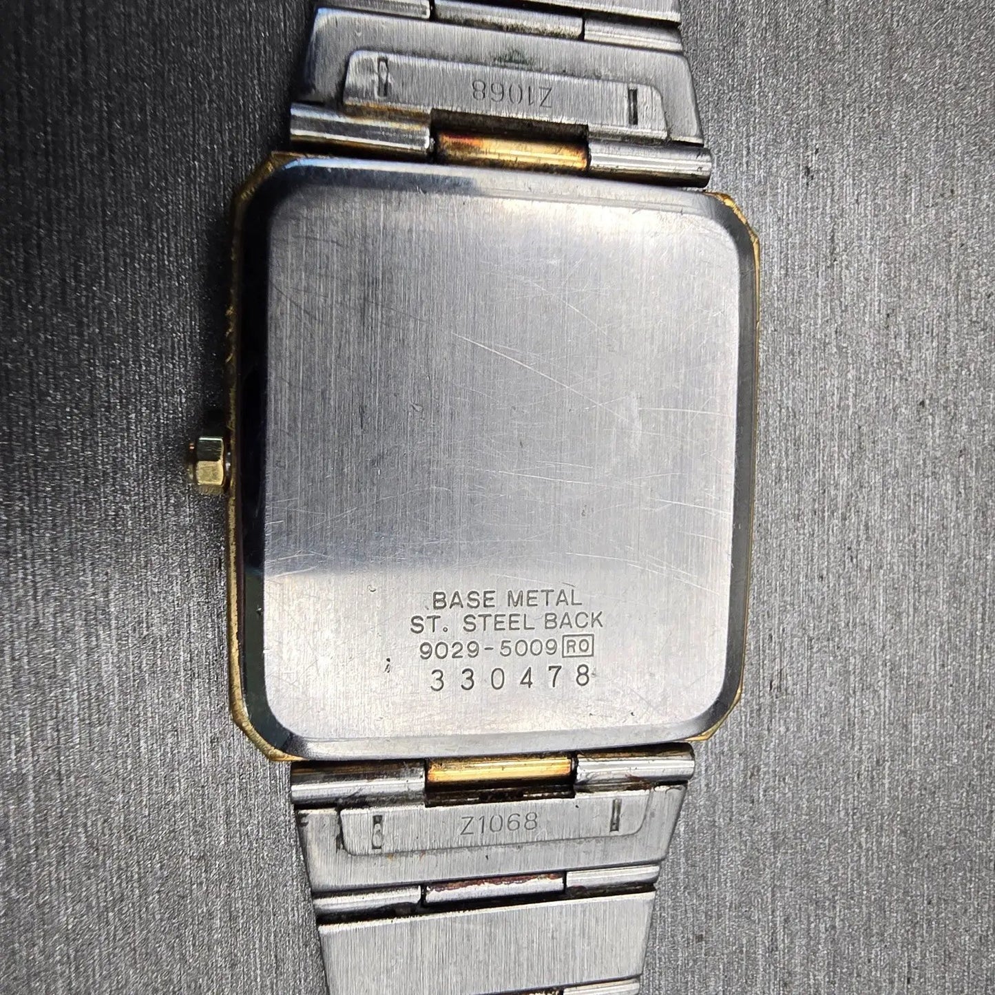 Seiko Watch Men 28mm Gold Dial Gold Tone Date Rectangle 9029-5009 New Battery10