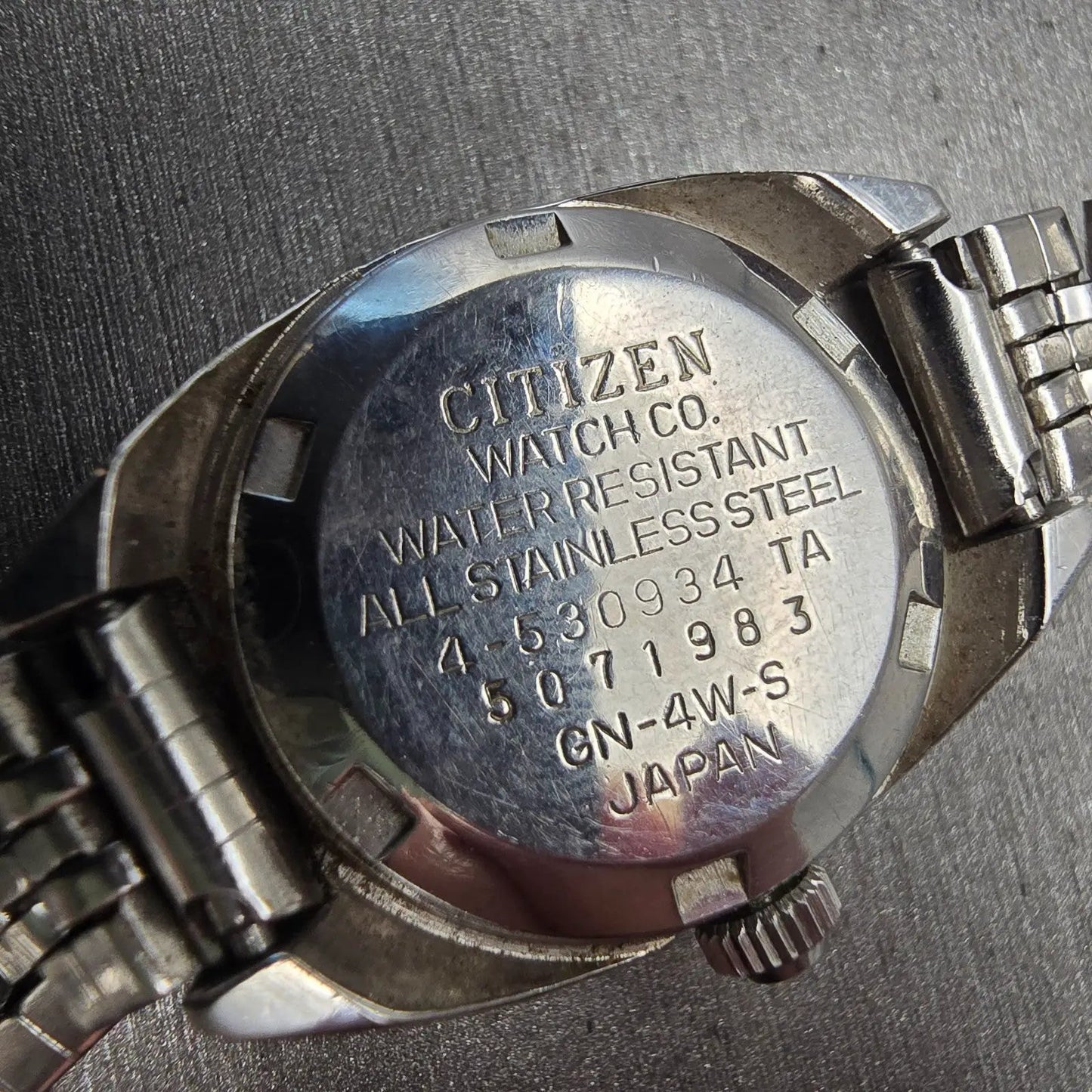 Citizen Watch Women 24mm Green Dial Silver Tone Date 4-530934 Manual Wind VTG10