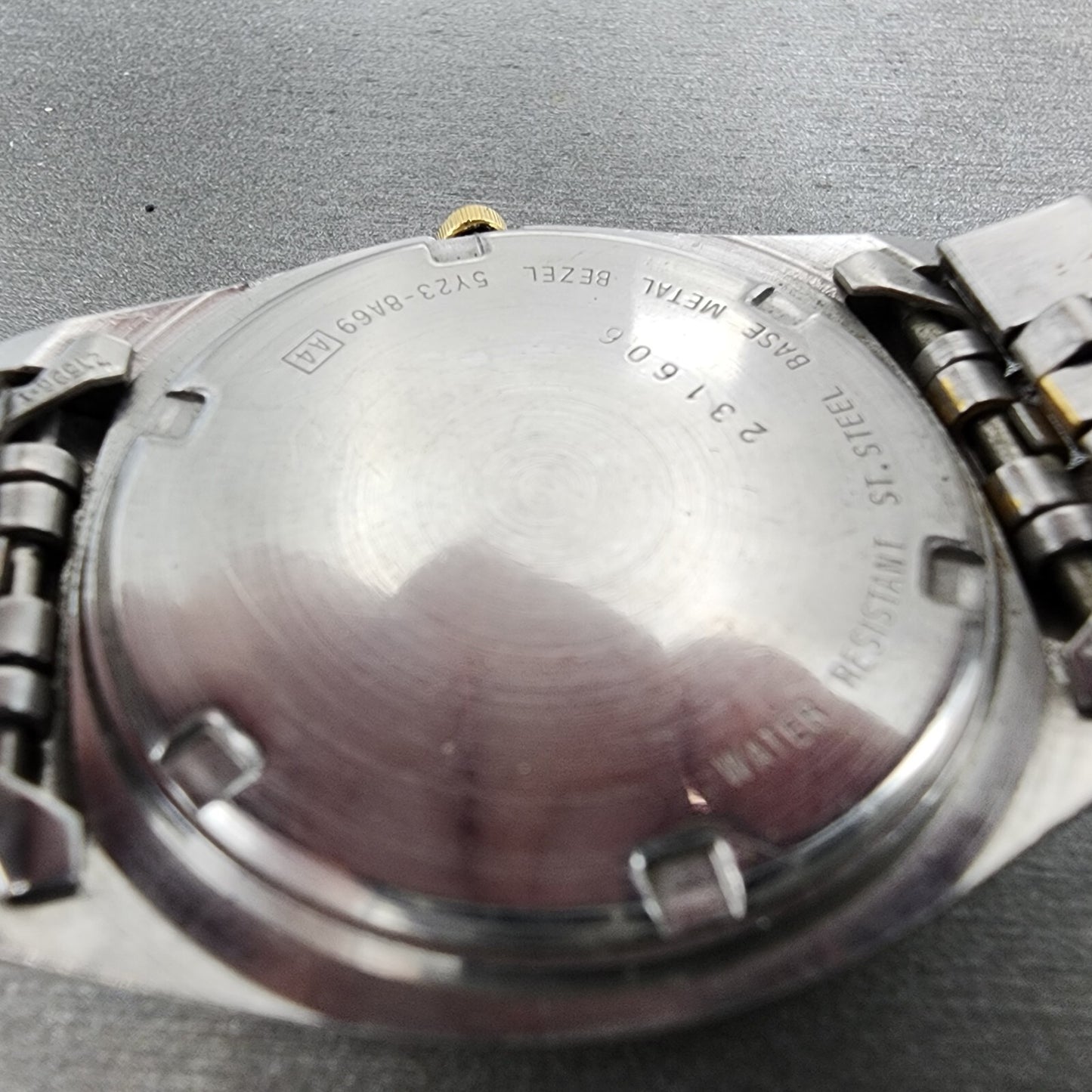 Seiko SQ President Watch Men 37mm Silver Dial Two Tone Daydate 5y23-8a69 New Bat
