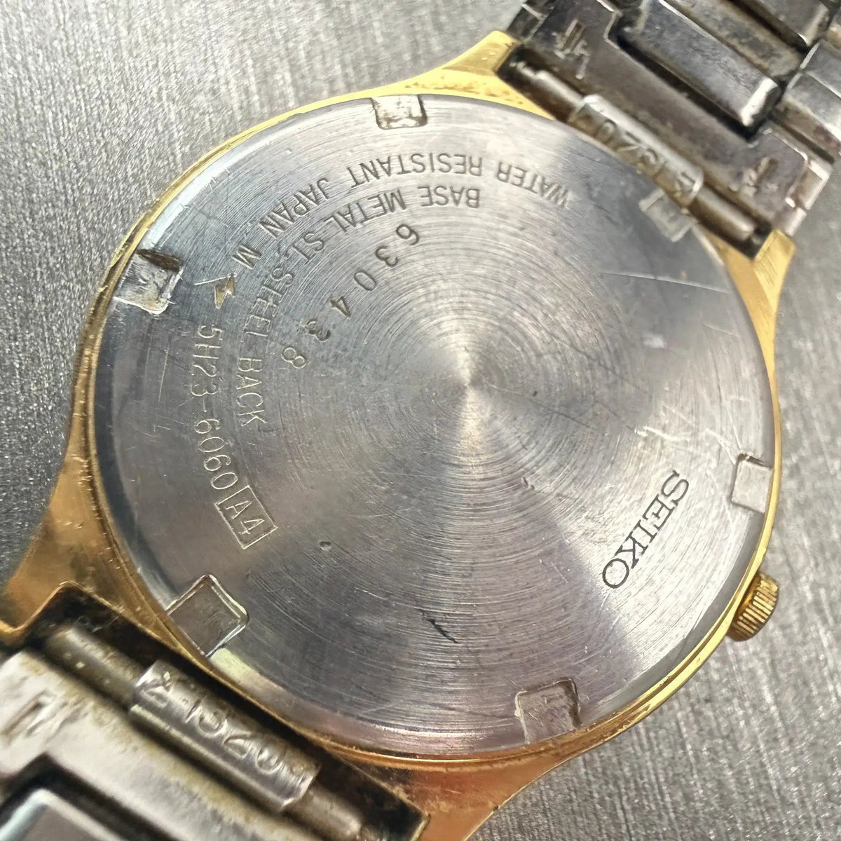 48304629