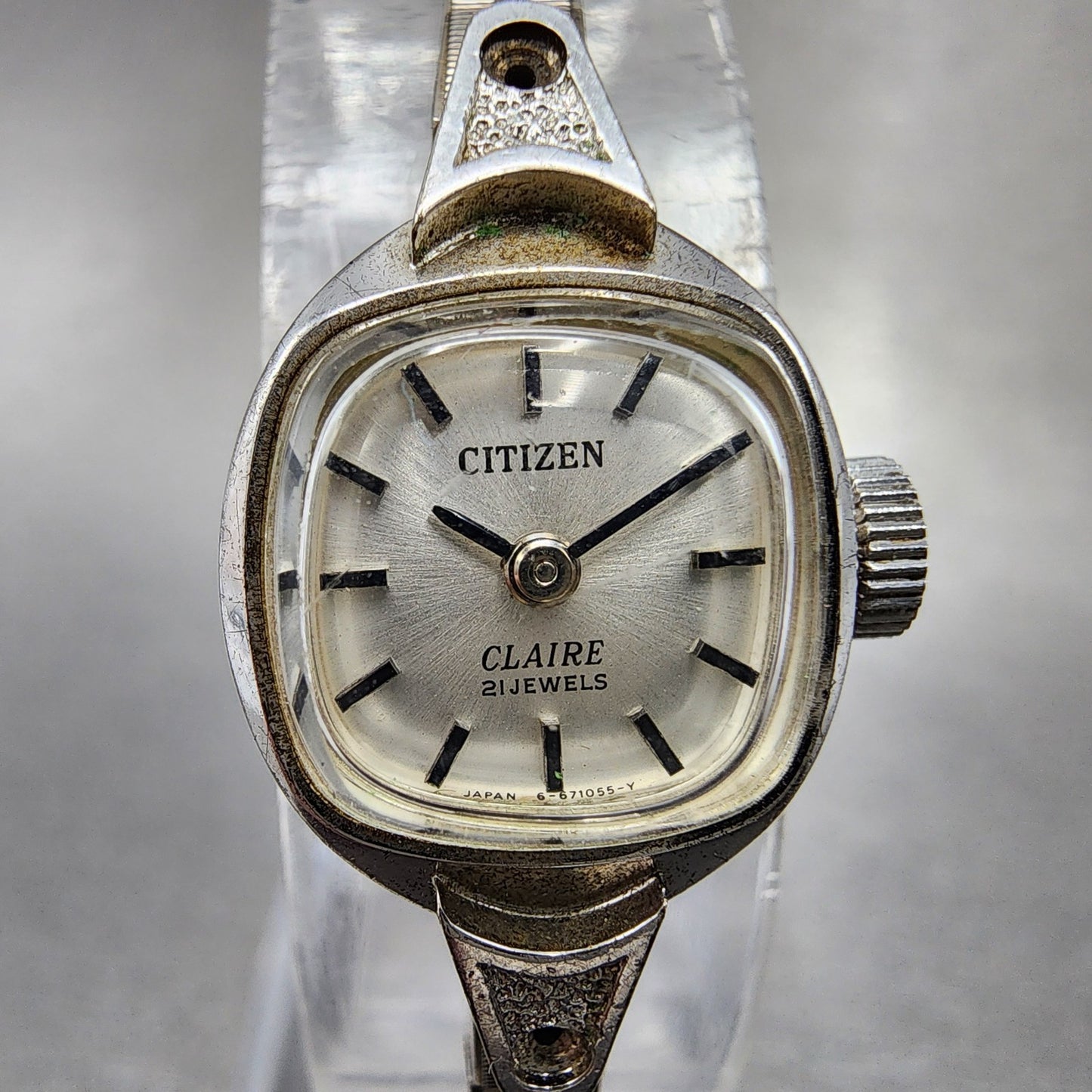 Citizen Claire Watch Women 15mm Silver Dial White Gold Plated Manual Wind Runs
