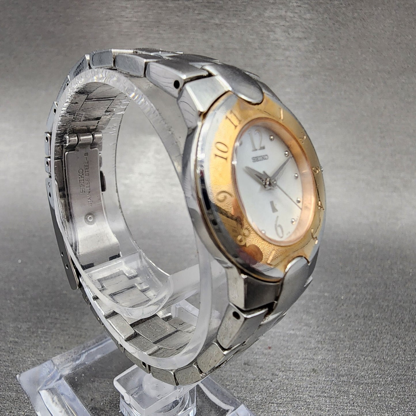 Seiko Lukia Watch Women 24mm MOP Dial Two Tone Round 1N01-0L80 New Battery