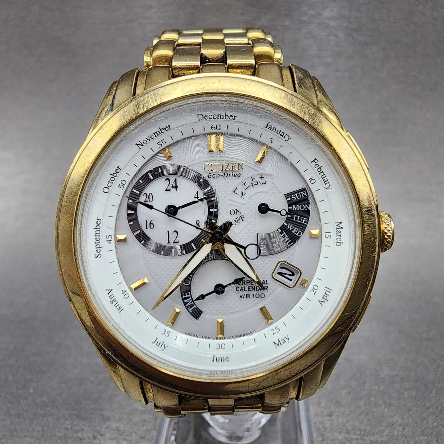 Citizen Eco-Drive Cal 8700 Watch Men 39mm White Dial Gold Perpetual Calendar B12