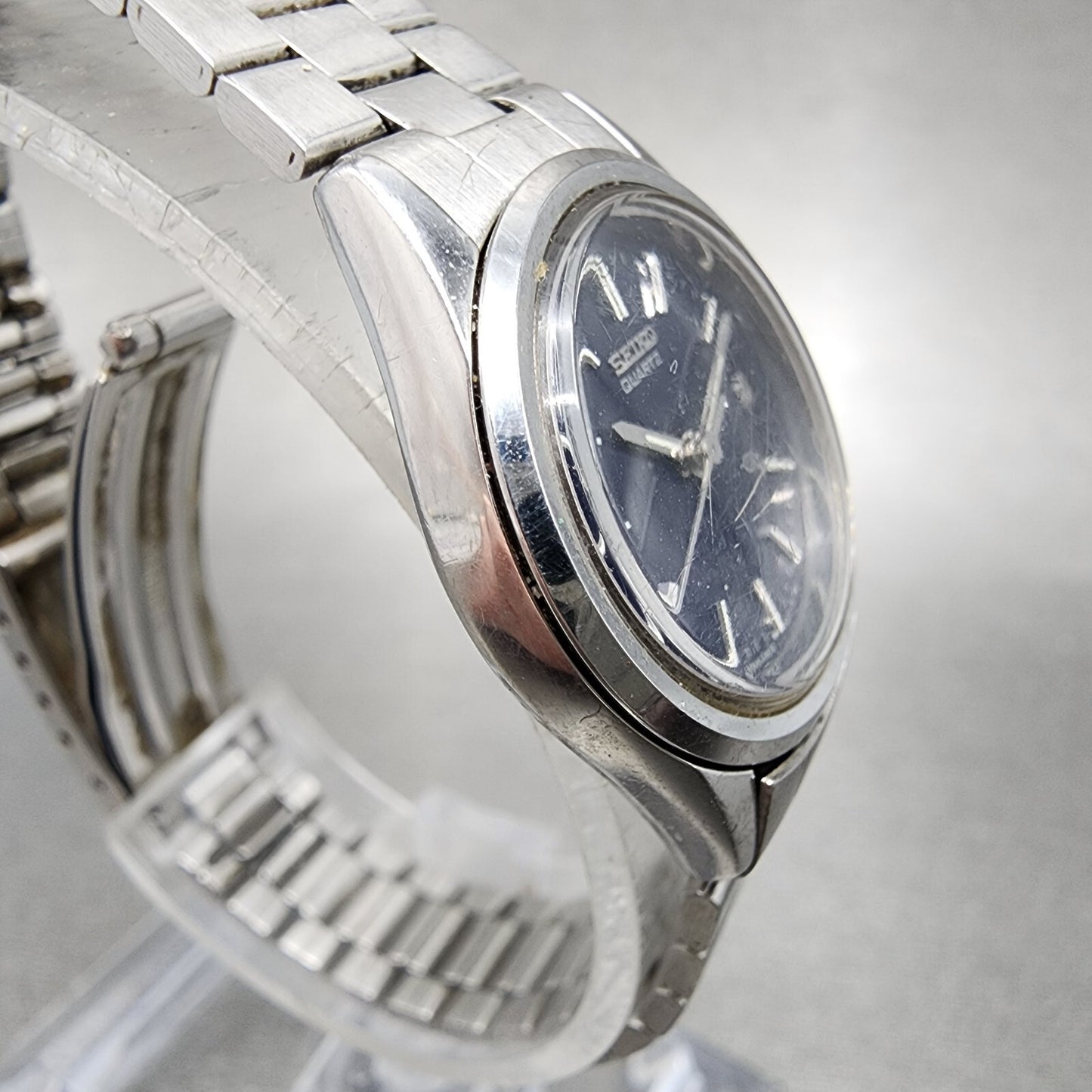 Seiko Watch Women 23mm Blue Dial Silver Tone Date Round 2A22-0270 New Battery