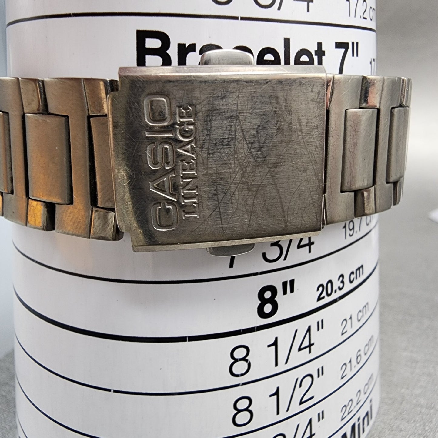 Casio Lineage Titanium Watch Men 38mm Silver Dial Daydate LIN-171J New Battery