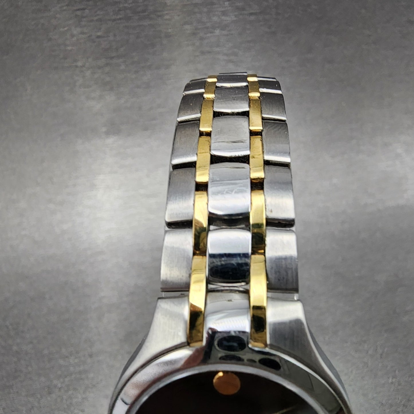 Movado Museum Watch Women 26mm Black Dial Two Tone Round 0606959 New Battery