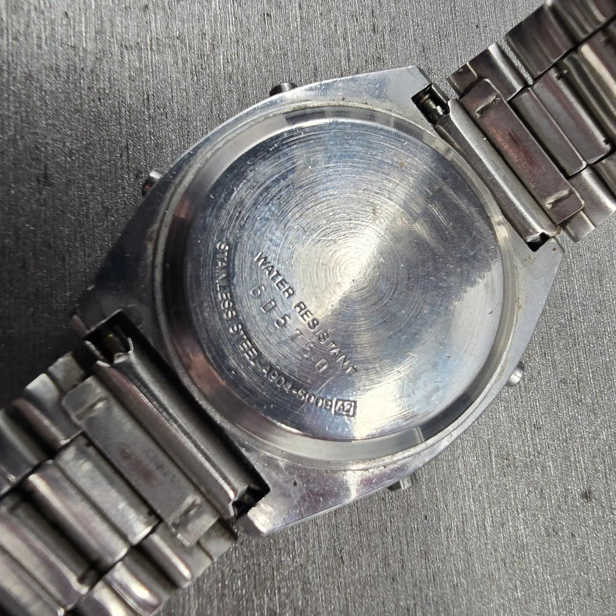 Seiko Digital Watch Men 33mm Silver Chronograph Alarm A904-5009 New Battery10