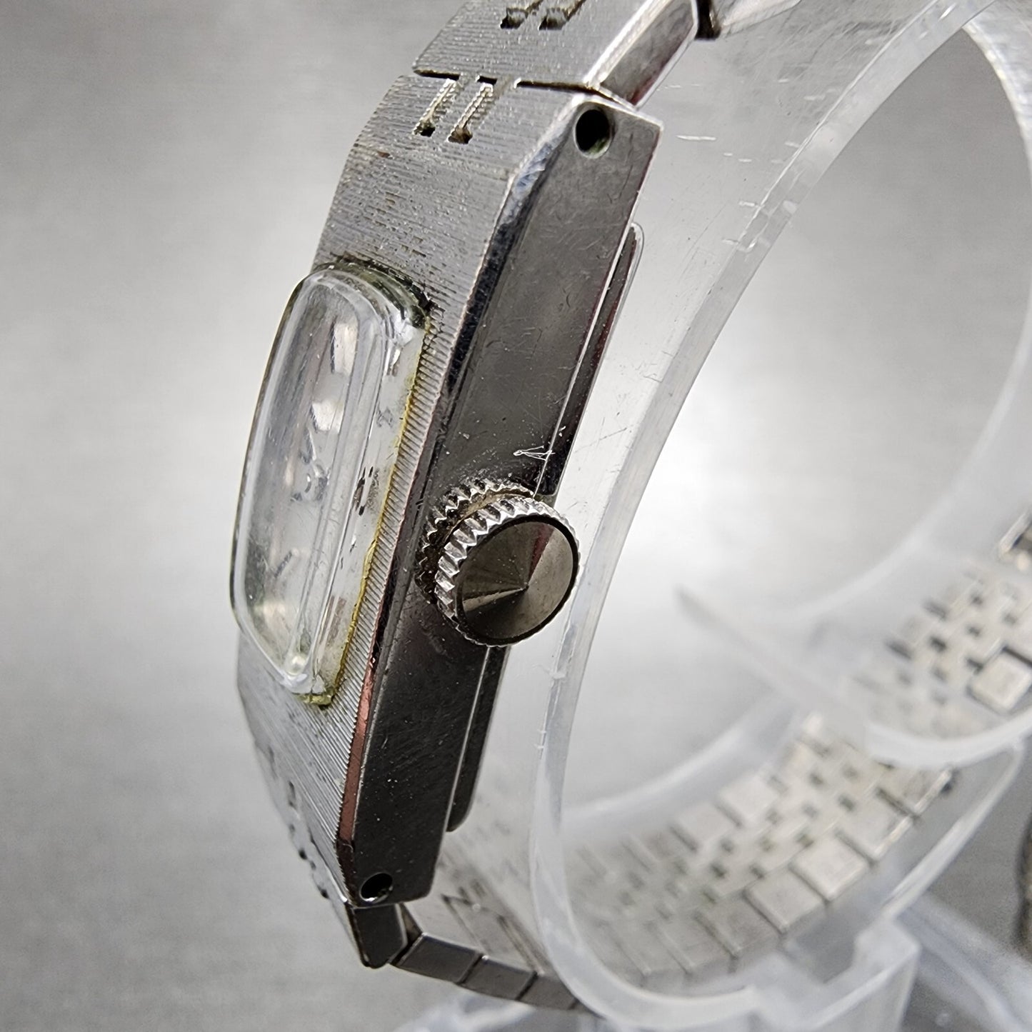 Seiko Tank Watch Women 12mm Silver Dial Silver Tone Rectangle Manual Wind Runs