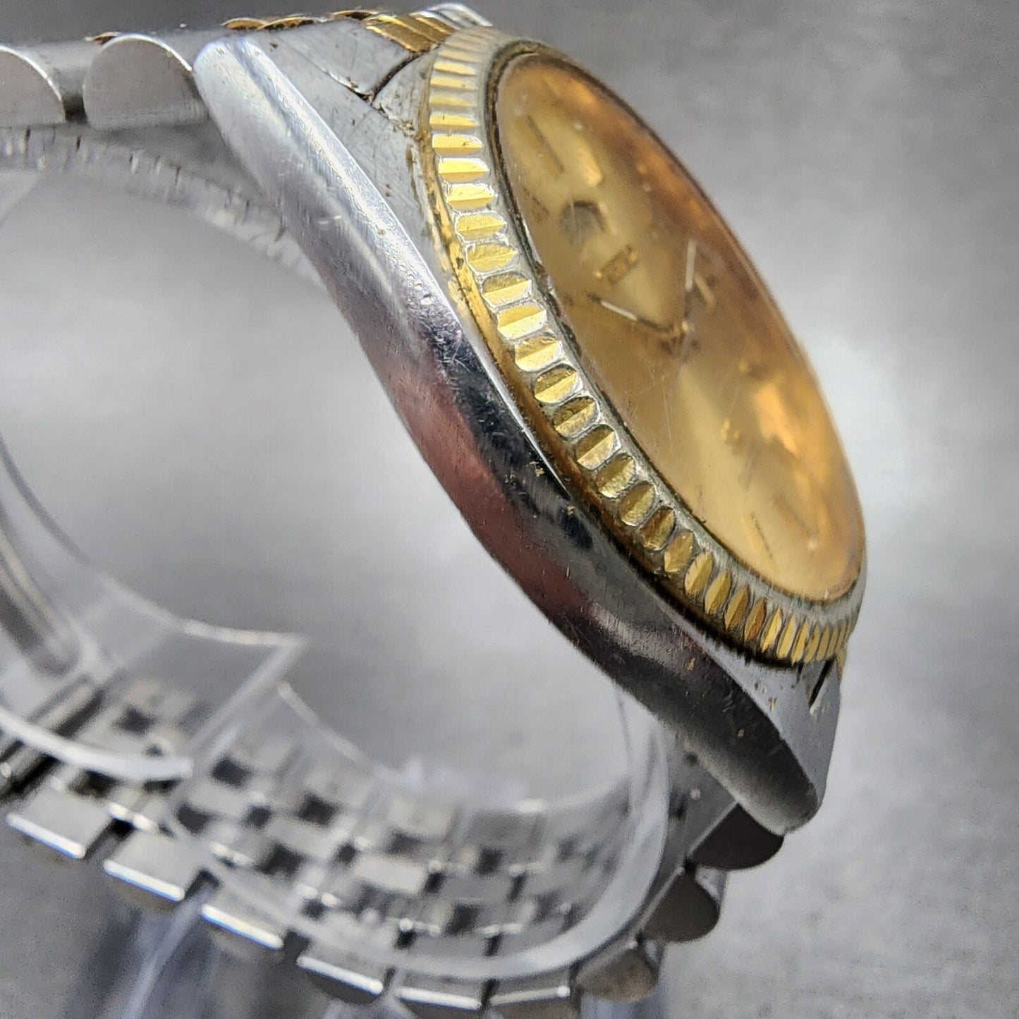 Seiko SQ President Watch Men 37mm Gold Dial Two Tone Daydate 5y23-8a69 New Batt