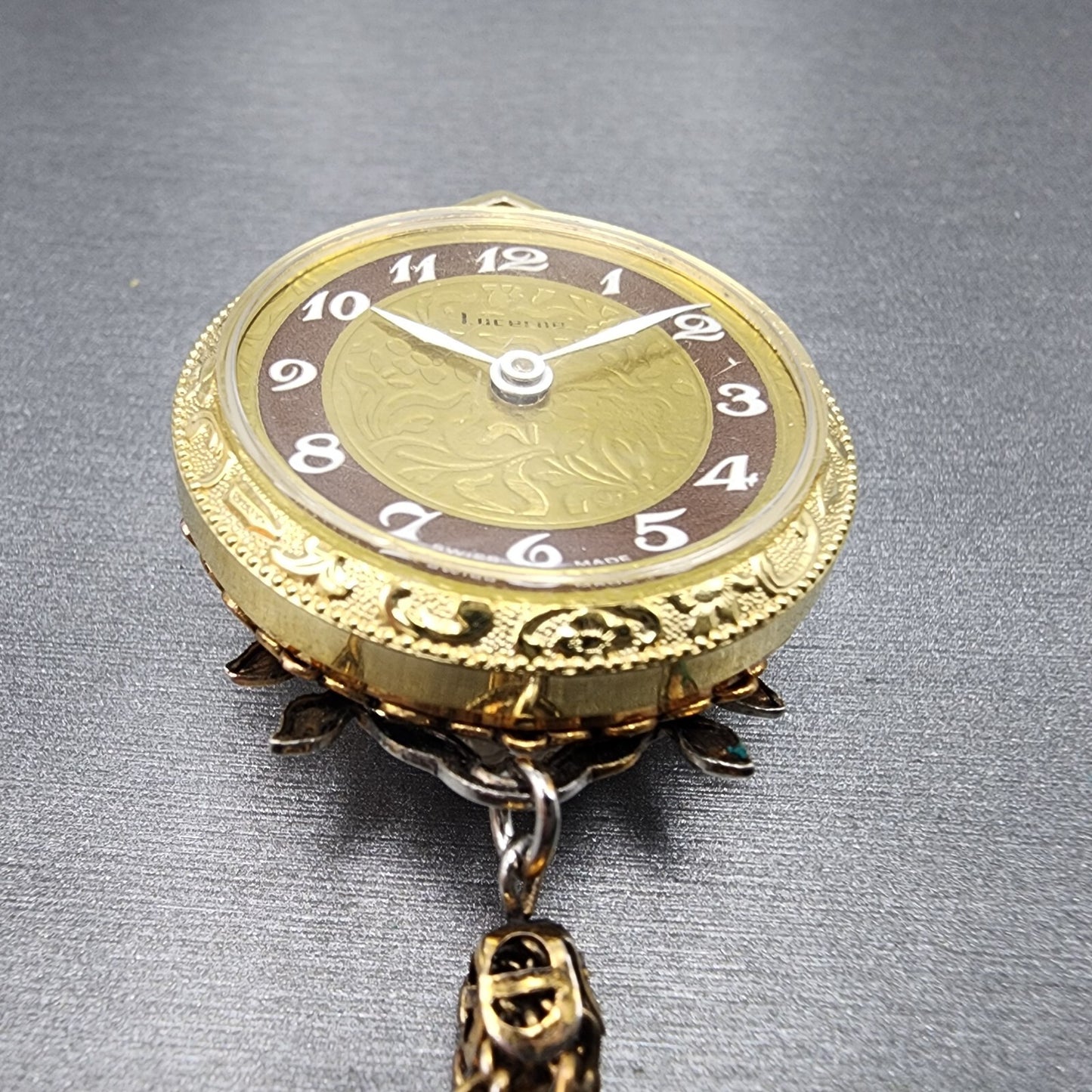 VTG Lucerne Pocket Watch Women Gold Tone Floral Brooch Round Manual Wind PARTS