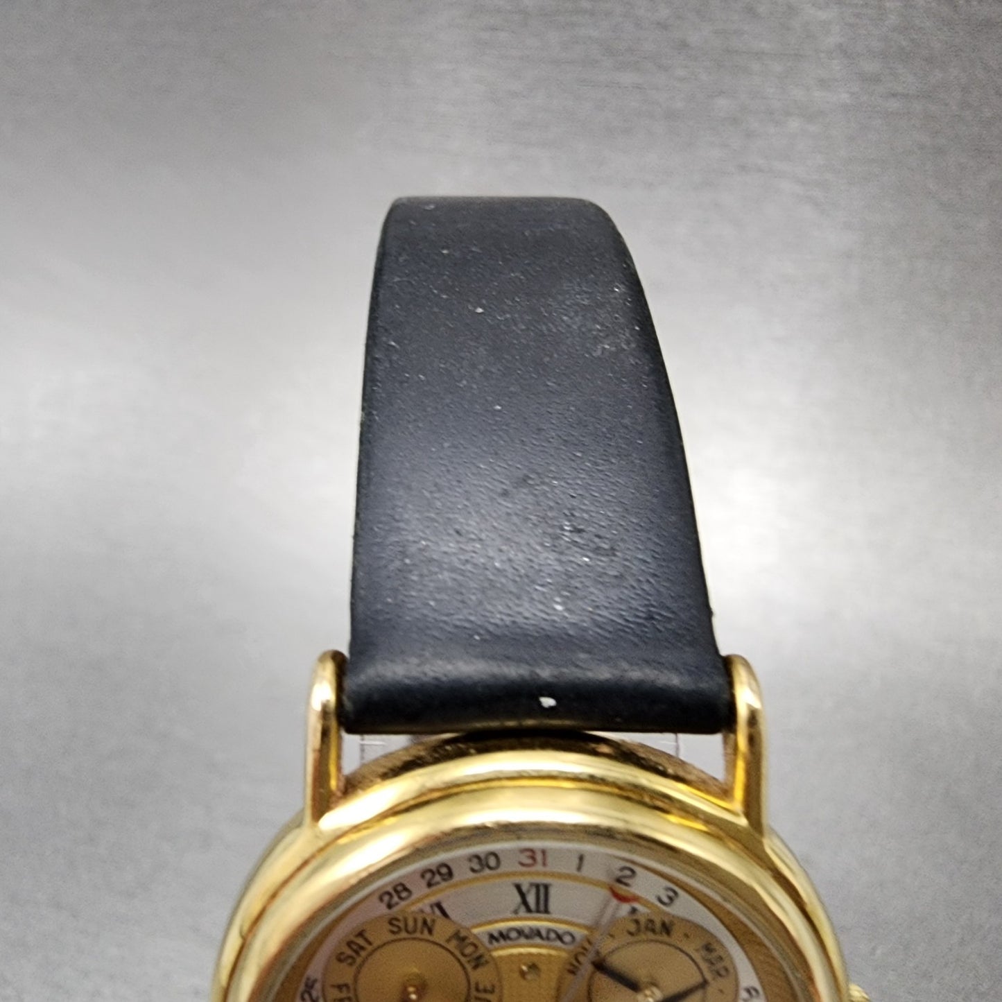 Movado Triple Calendar Moonphase Watch Women 28mm Gold Dial Gold Runs 87-03-822
