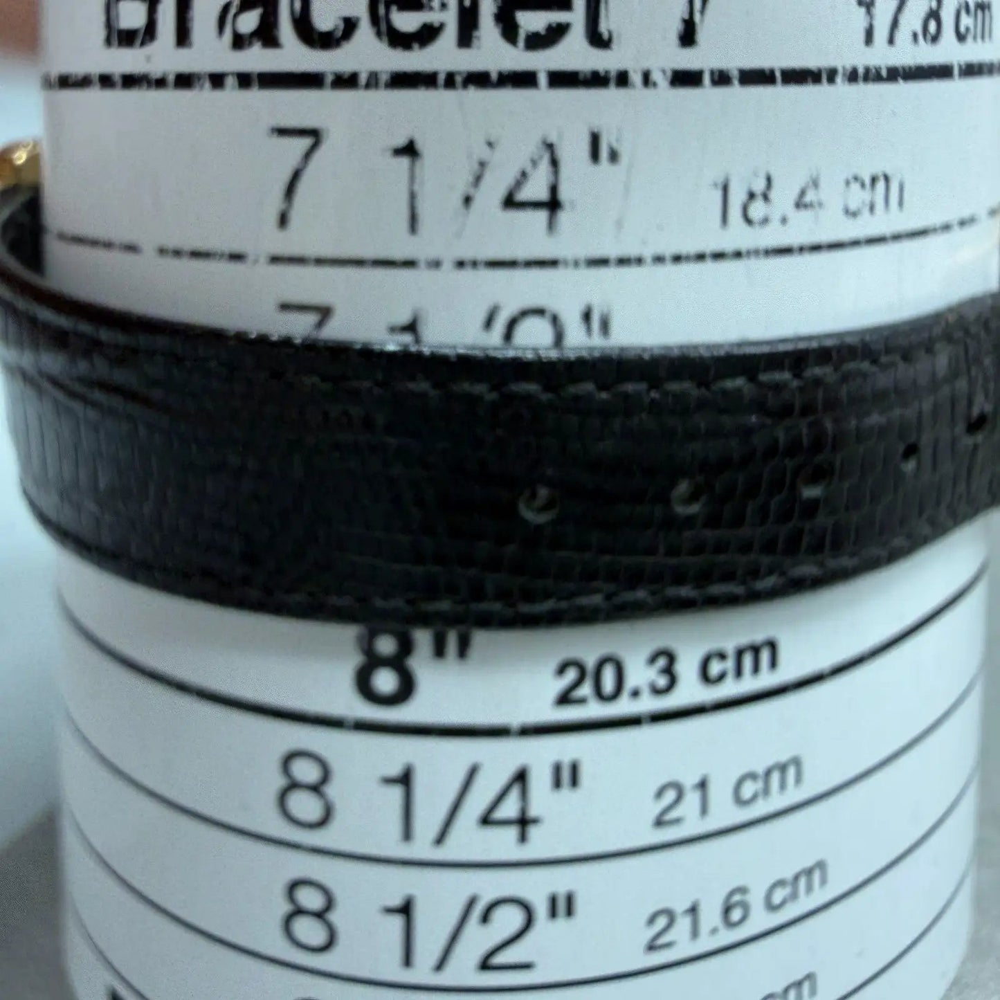 48223047