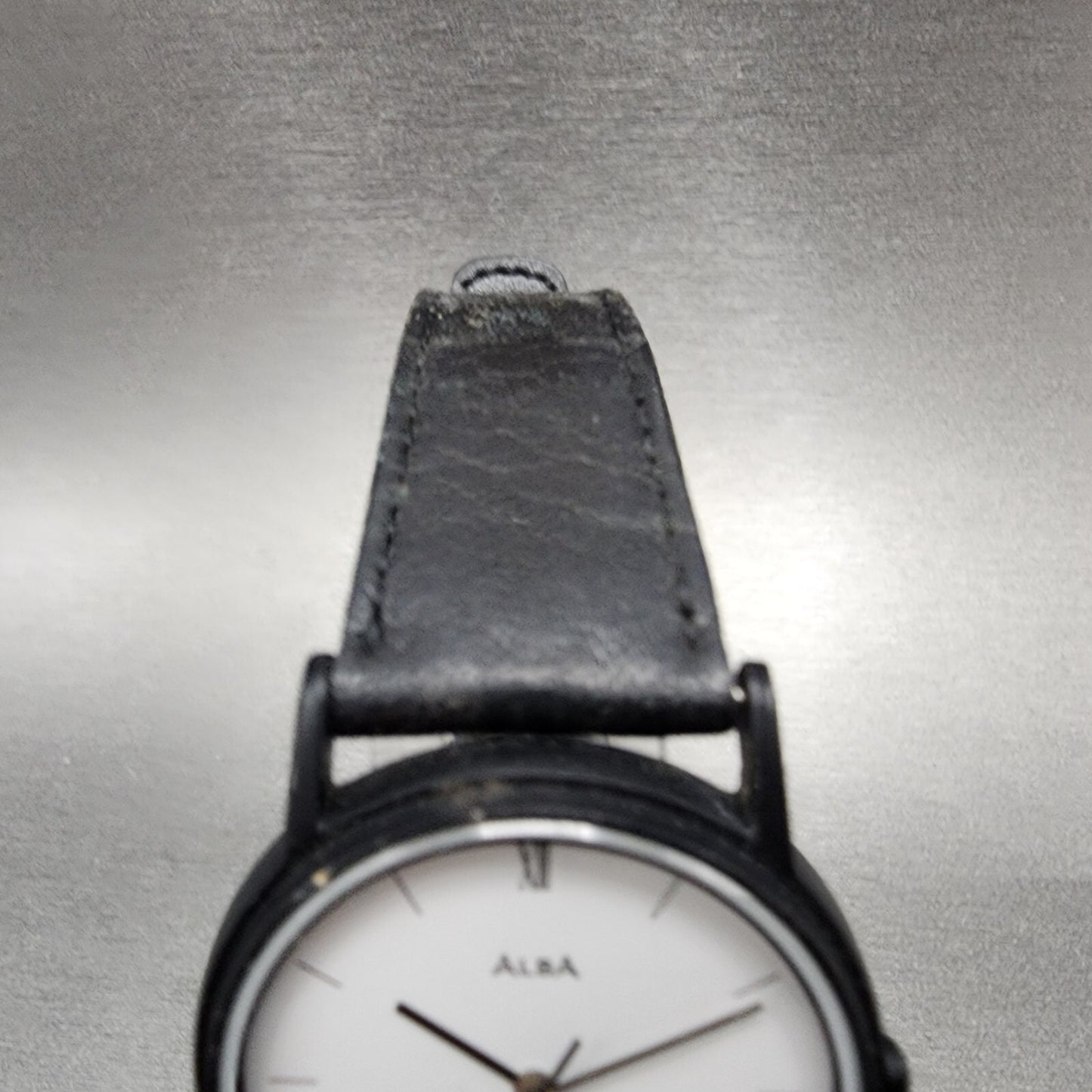 Seiko ALBA Watch Women 32mm White Dial Black Tone Round Y131-6040 New Battery