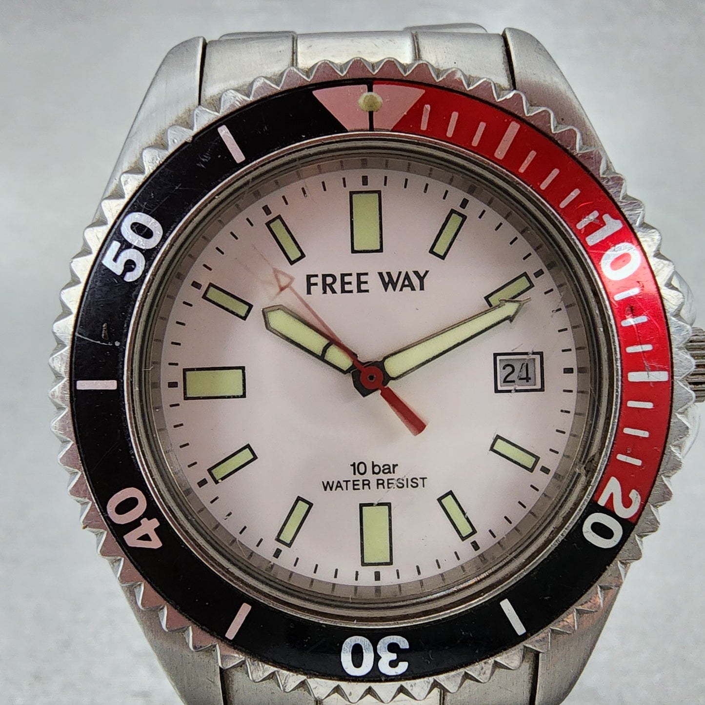 Citizen Free Way Diver Watch Men 41mm White Dial Silver Tone Coke Bezel New Batt