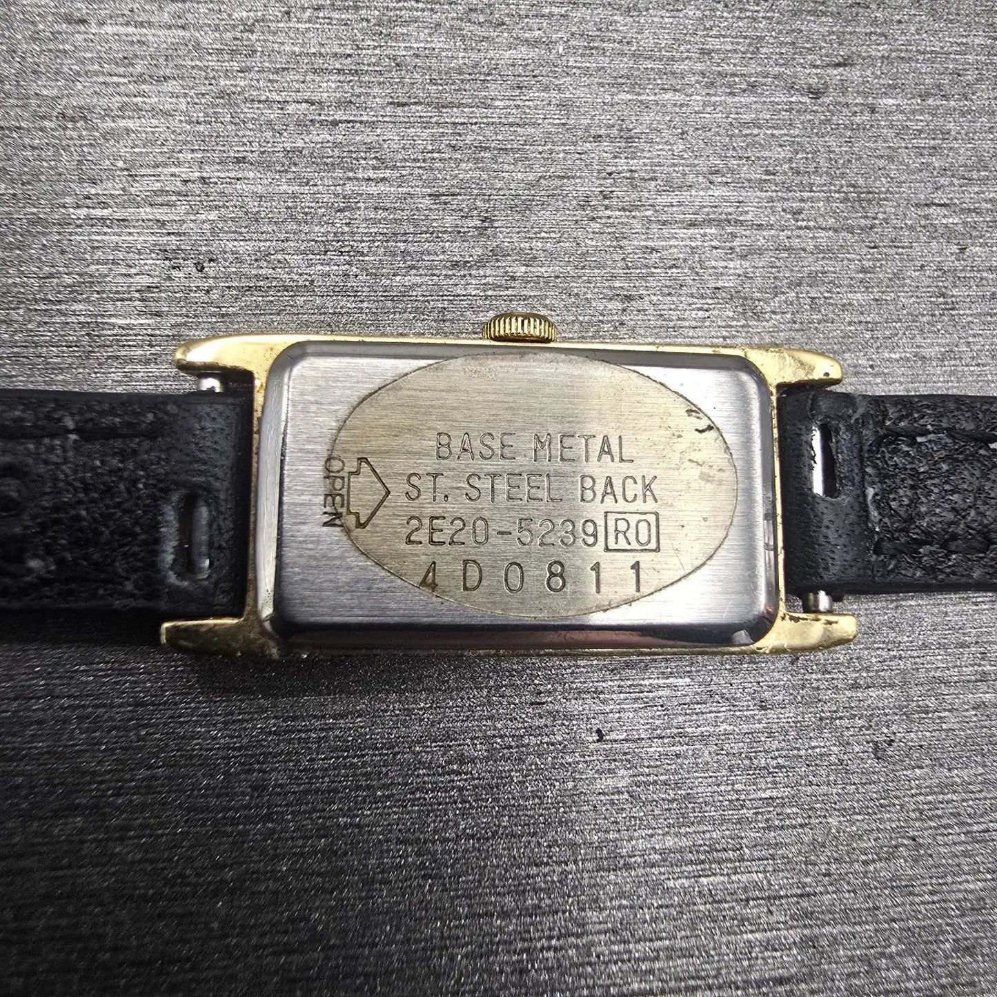 Seiko Watch Women 12mm Gold Dial Gold Tone Rectangle 2E20-5239 New Battery VTG10