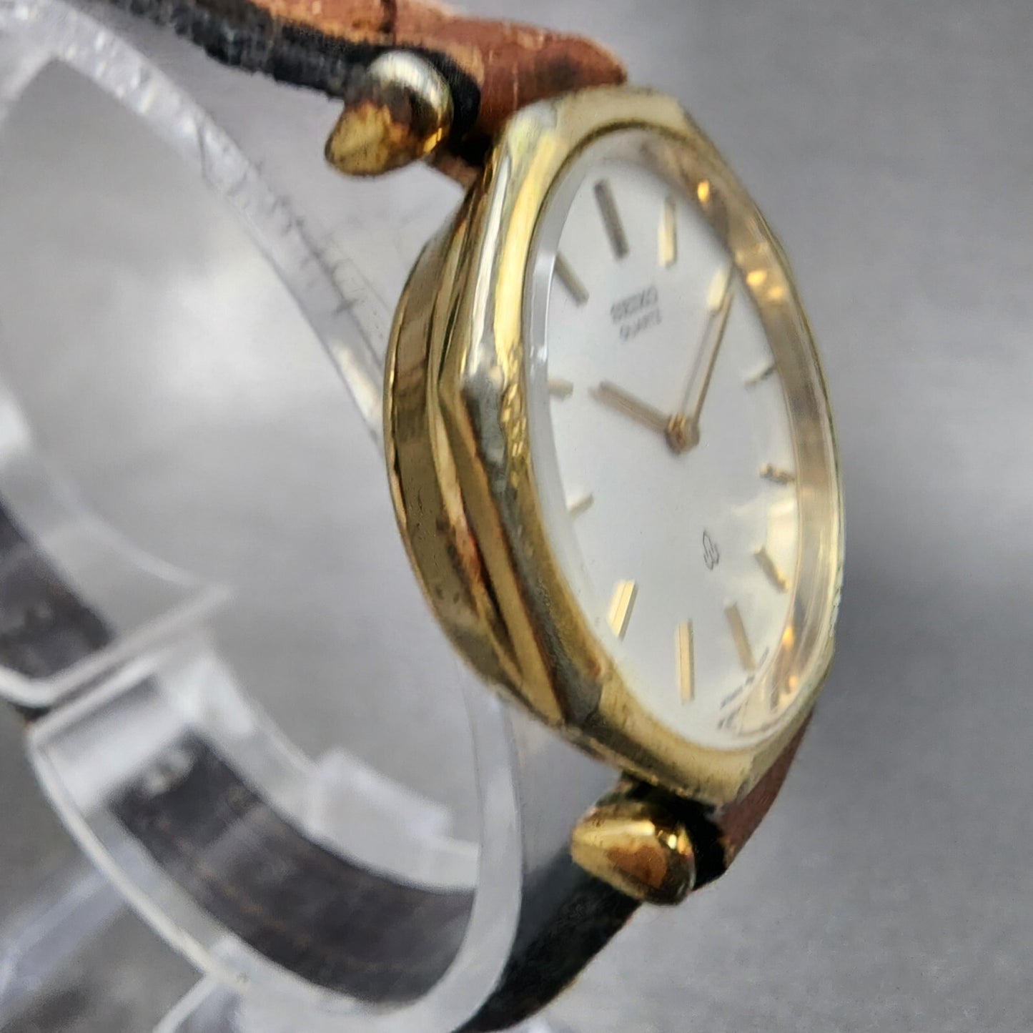 Seiko Watch Women 24mm White Dial Gold Tone Octagon 16-0150 New Battery