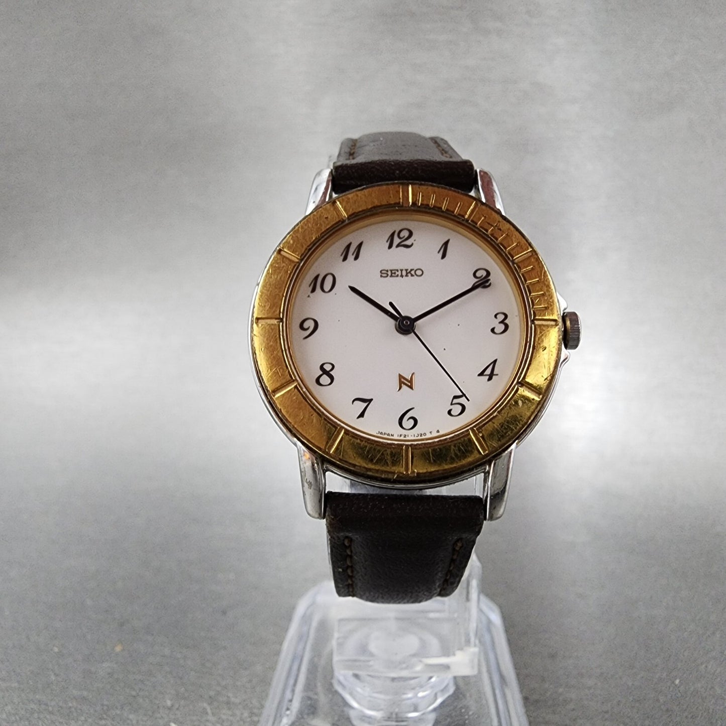 Seiko Watch Women 29mm White Dial Two Tone 1f21-0k90 New Battery