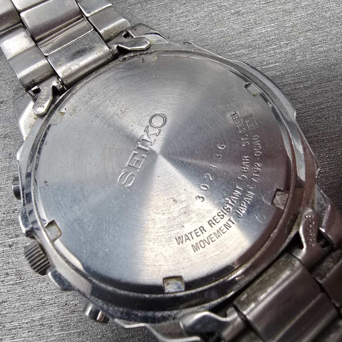 Seiko Chronograph Watch Men 40mm Silver Dial Silver Tone Date 7T92-0CA0 New Bat10