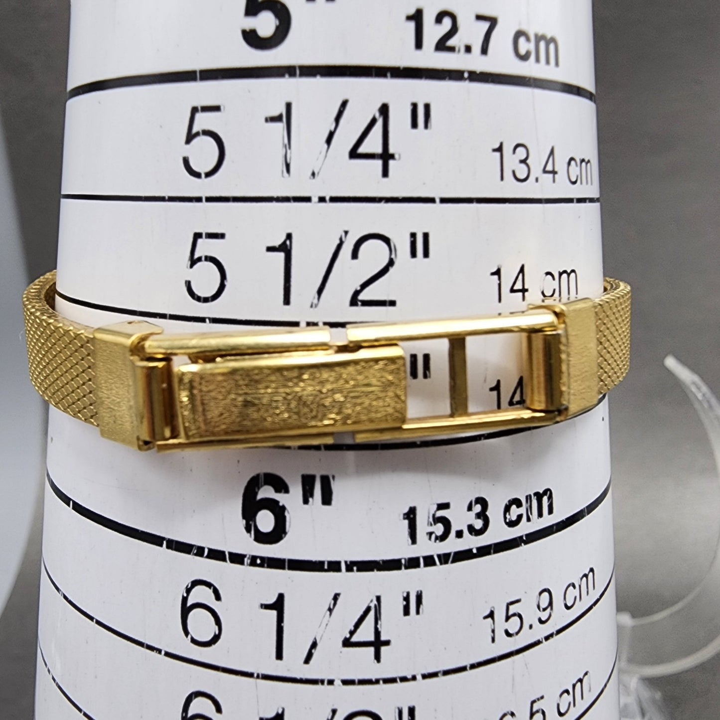 Longines Watch Women 19mm Champagne Dial Gold Tone Round New Battery10