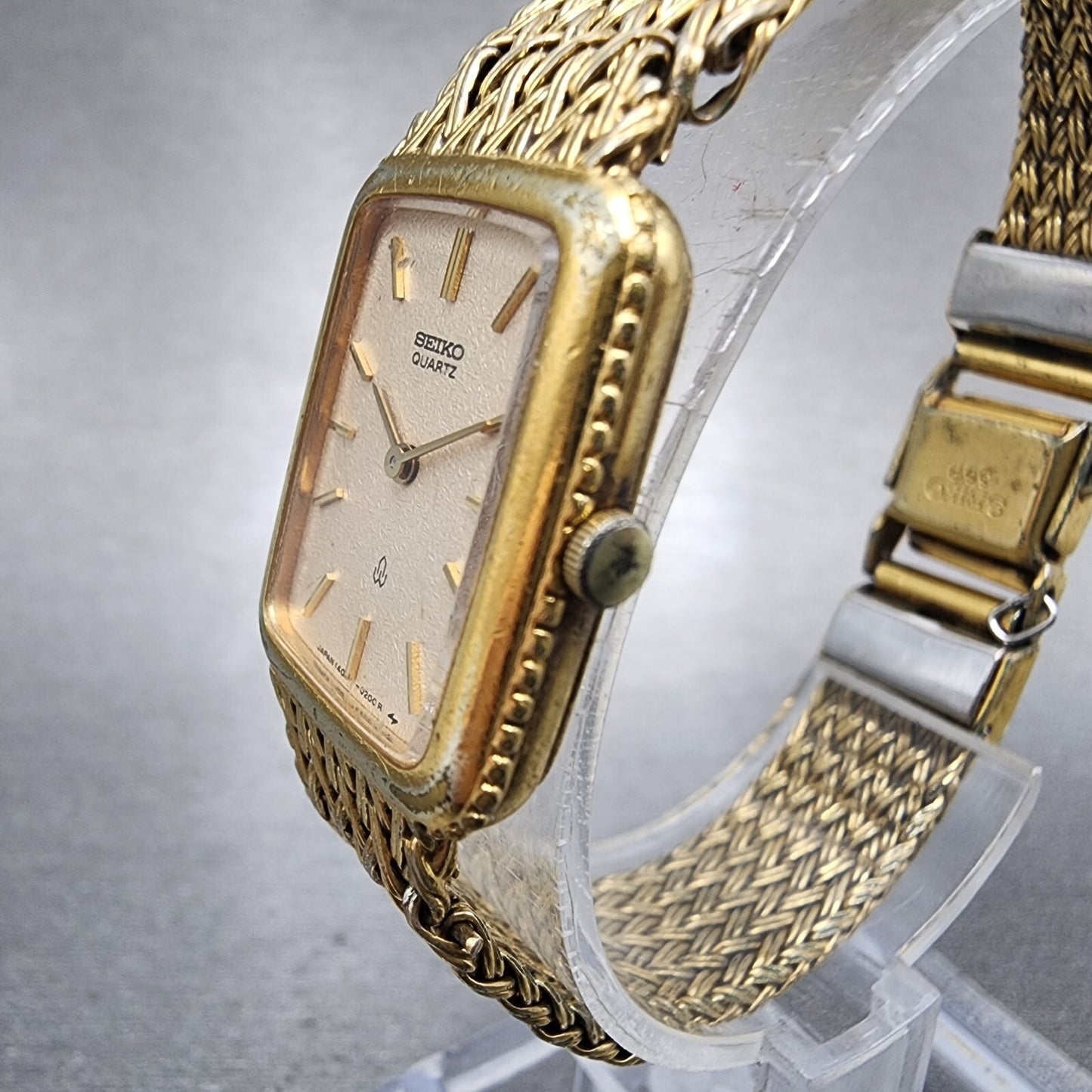 Seiko Tank Watch Women 19mm Champagne Dial Gold Tone 1400-5140 New Battery