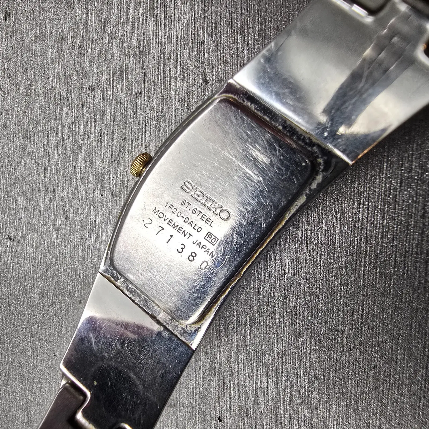 Seiko Watch Women 16mm White Dial Two Tone Asymmetrical 1F20-0AL0 New Battery10