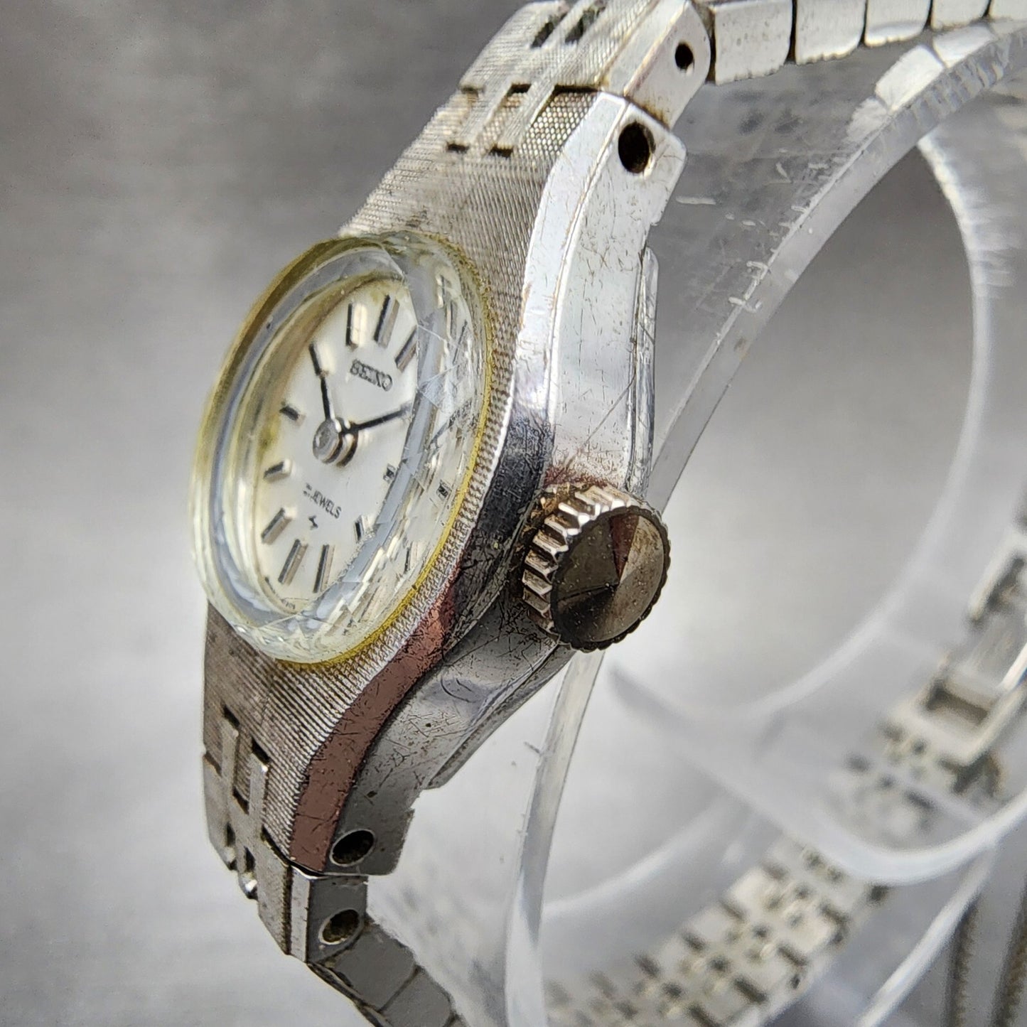 Seiko Watch Women 18mm Silver Dial White Gold Tone Round Manual Wind Runs VTG