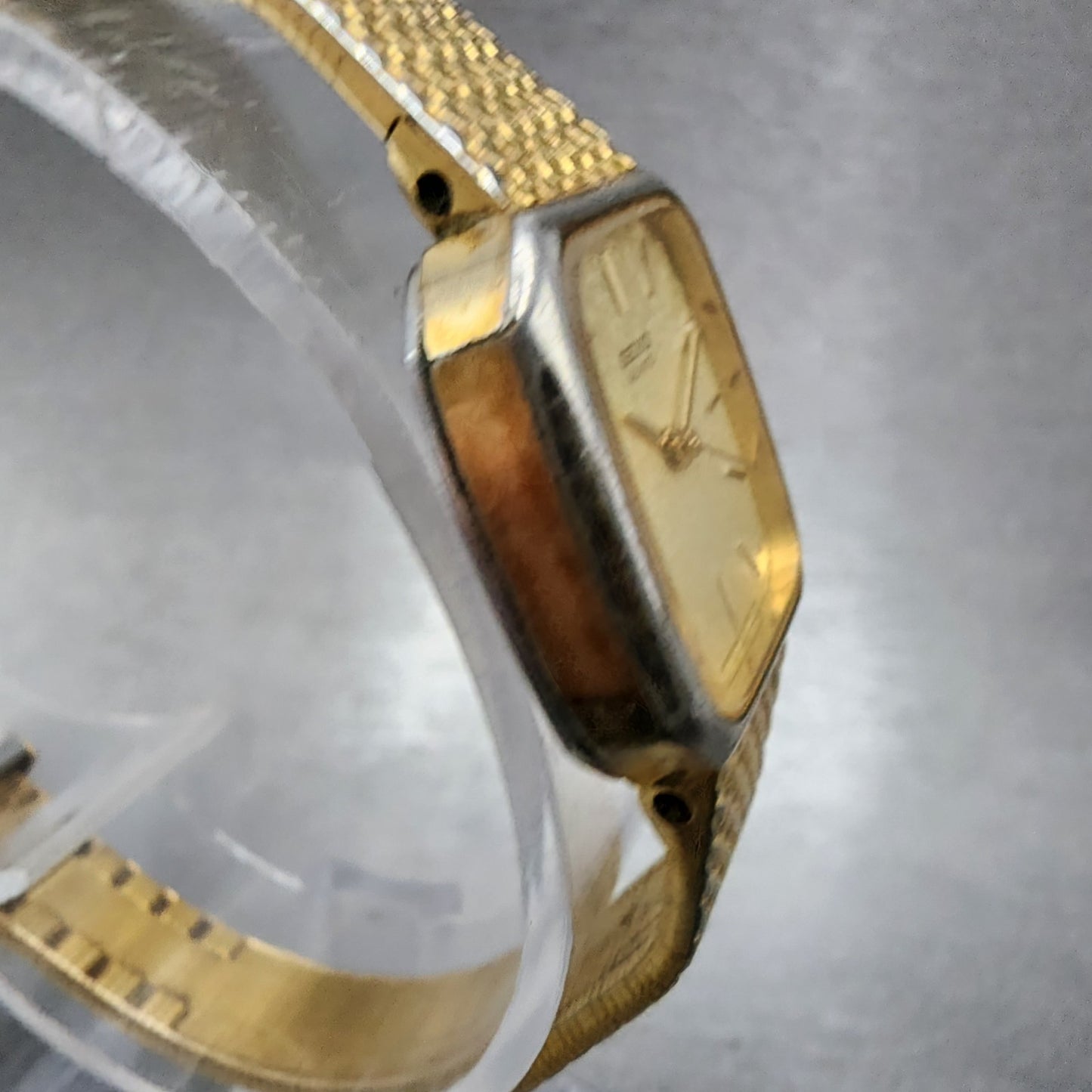 Seiko Watch Women 19mm Champagne Dial Gold Tone Rectangle 5421-5060 New Batt