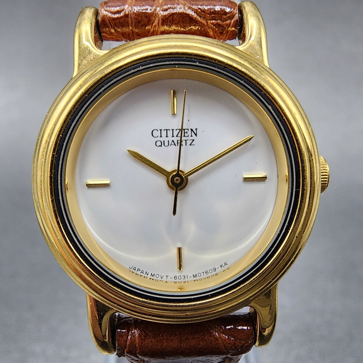 Citizen Watch Women 24mm White Dial Gold Tone Round 6031-077211 New Battery