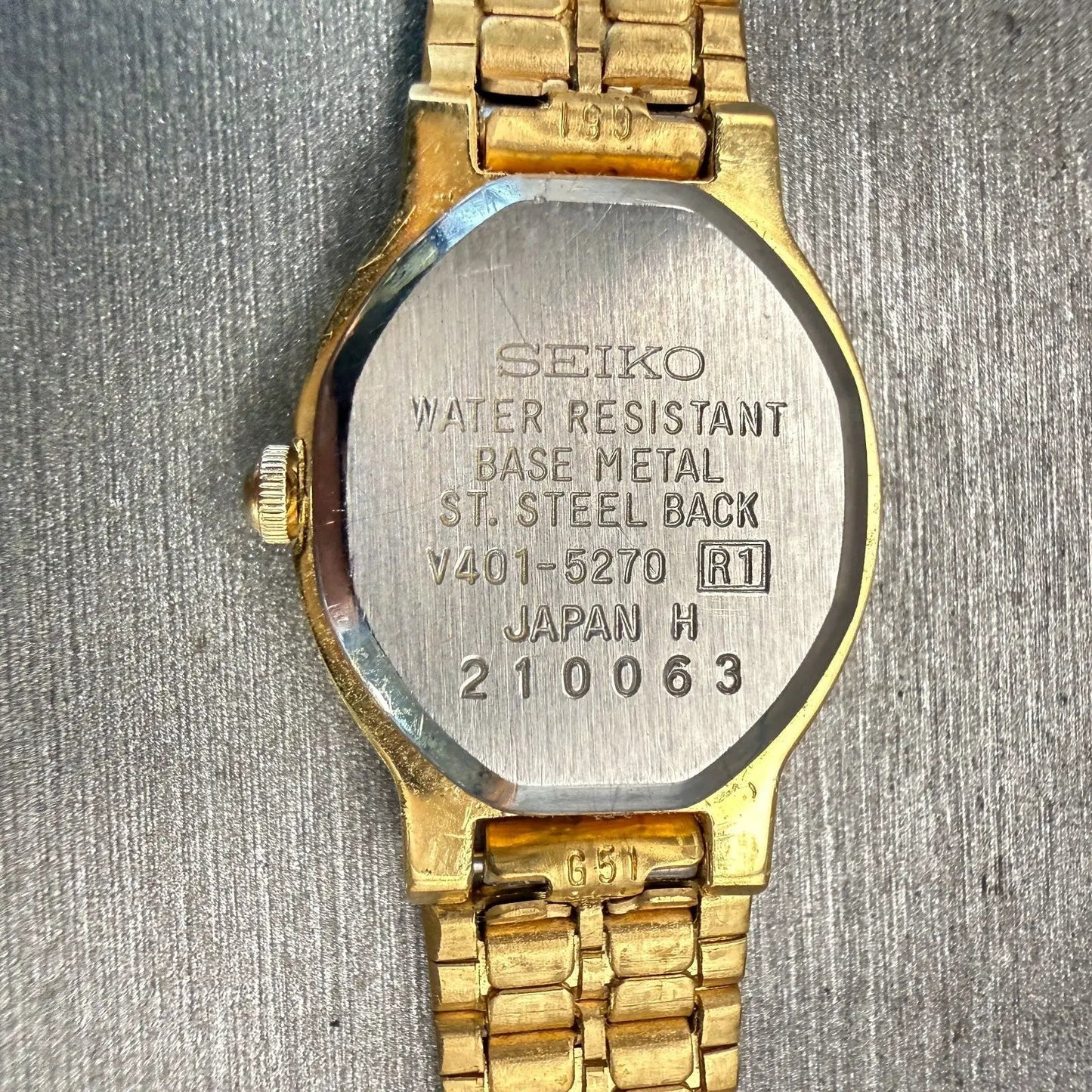 48533237