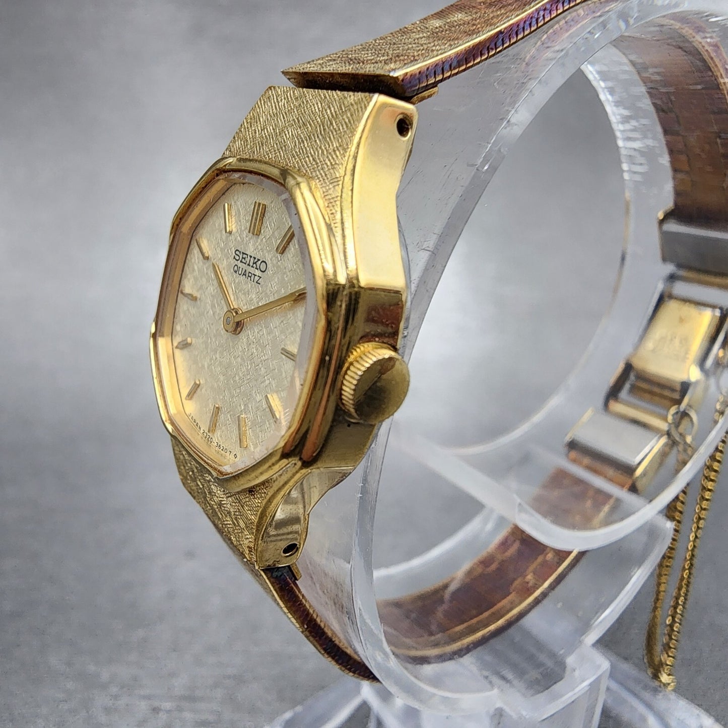 Seiko Watch Women 19mm Champagne Dial Gold Tone Octagon 2320-6810 New Battery