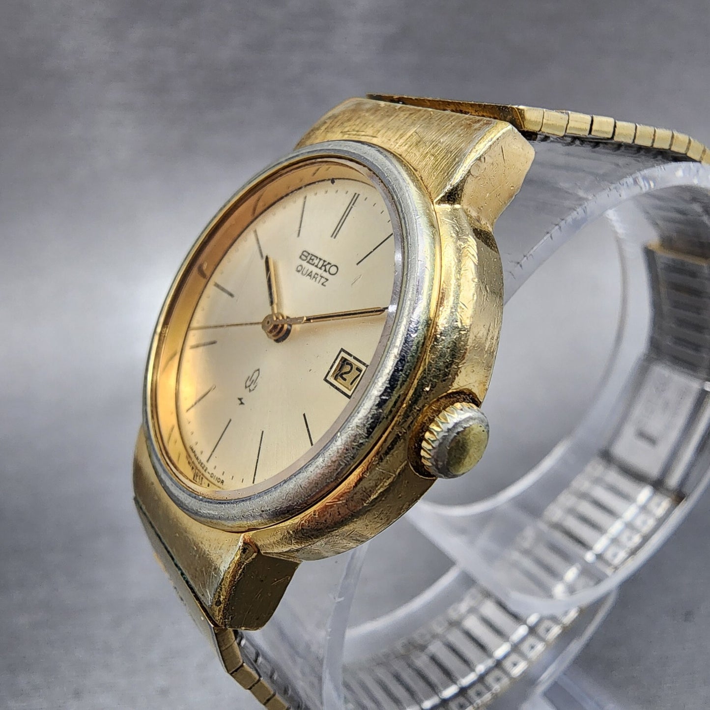 Seiko Watch Women 26mm Champange Dial Gold Tone Date Round 2622-0070 New Battery