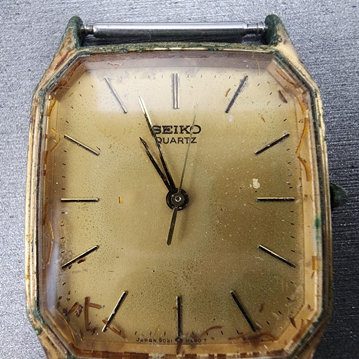 Seiko Tank Watch Men 28mm Gold Dial Gold Tone Rectangle 9021-5180 PARTS