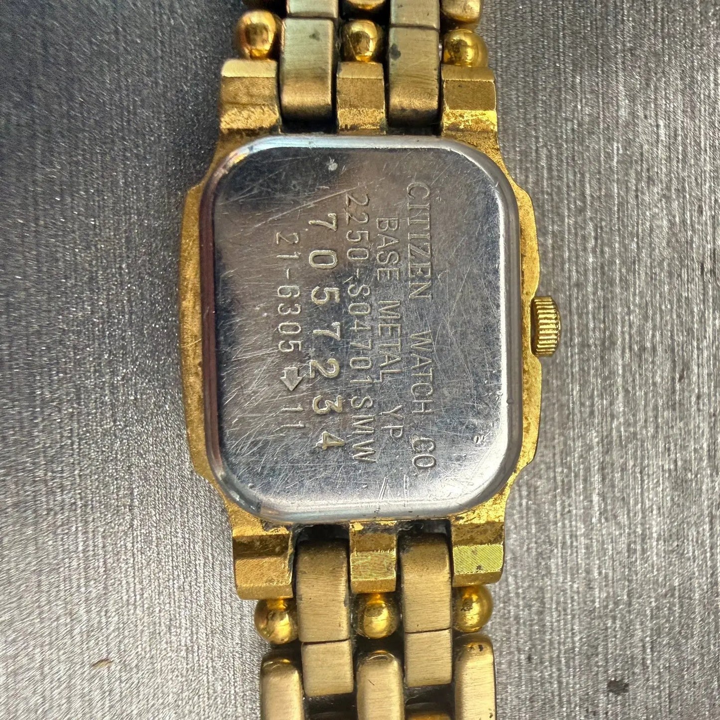 Citizen CQ Watch Women 15mm Champagne Dial Gold Rectangle 2250-S04701 New Batt10